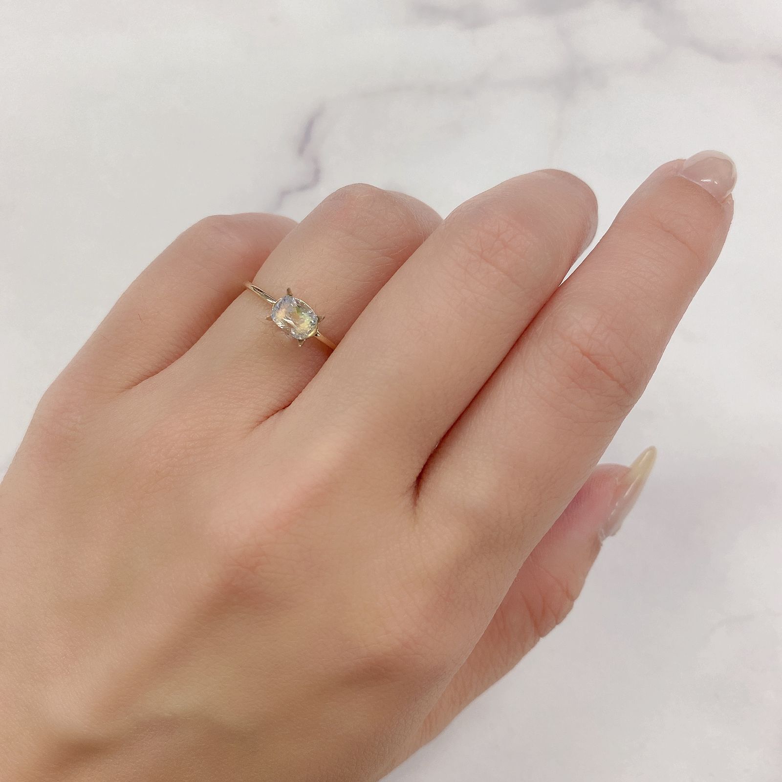 レインボームーンストーン(宝石名ラブラドライト)マダガスカル産 0.64ct 識別済[211113740]5.6x4.2mm前後
