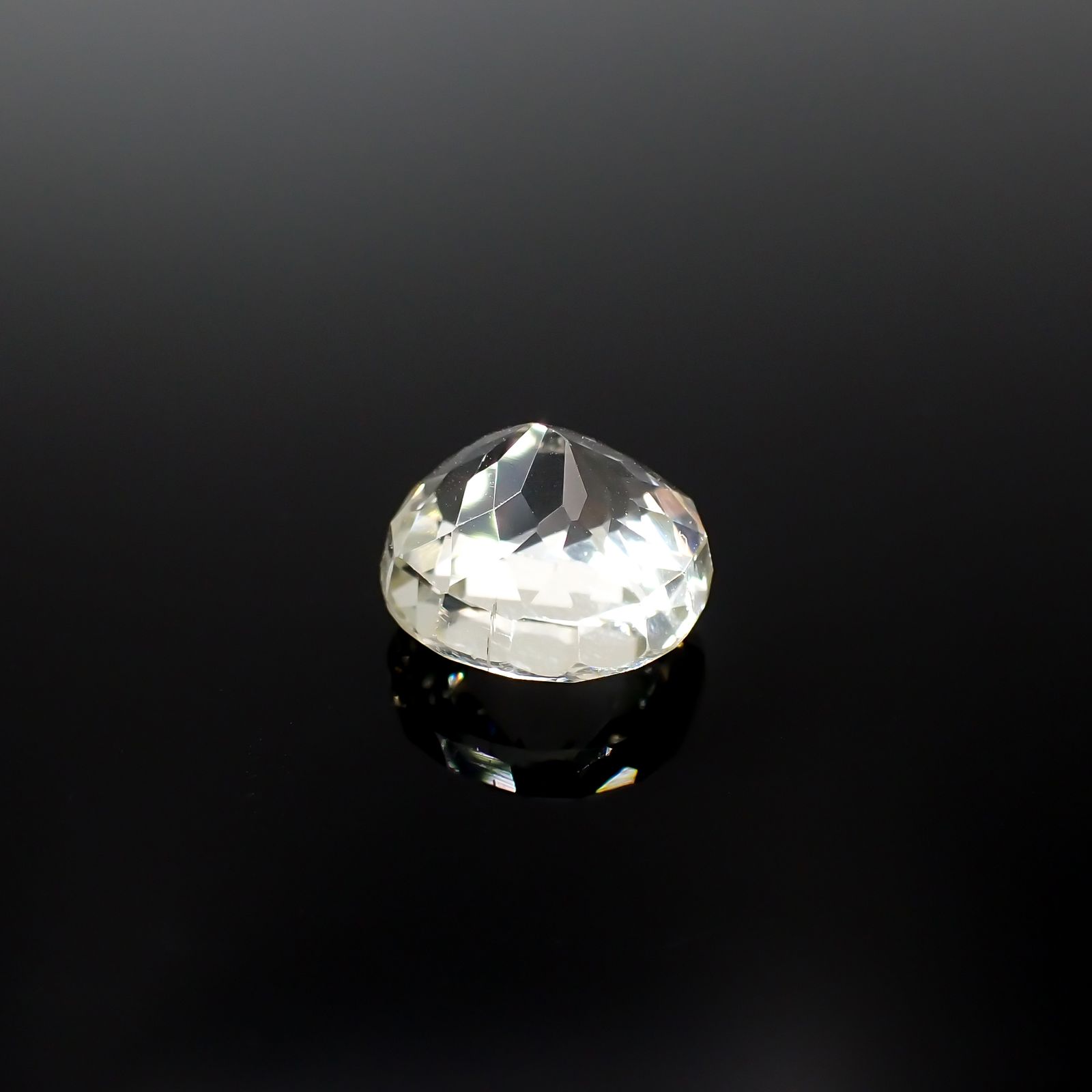 イエロースポジュミン(宝石名スポジュミン)アフガニスタン産 6.07ct 識別済[231225004]10.7x10.1mm前後
