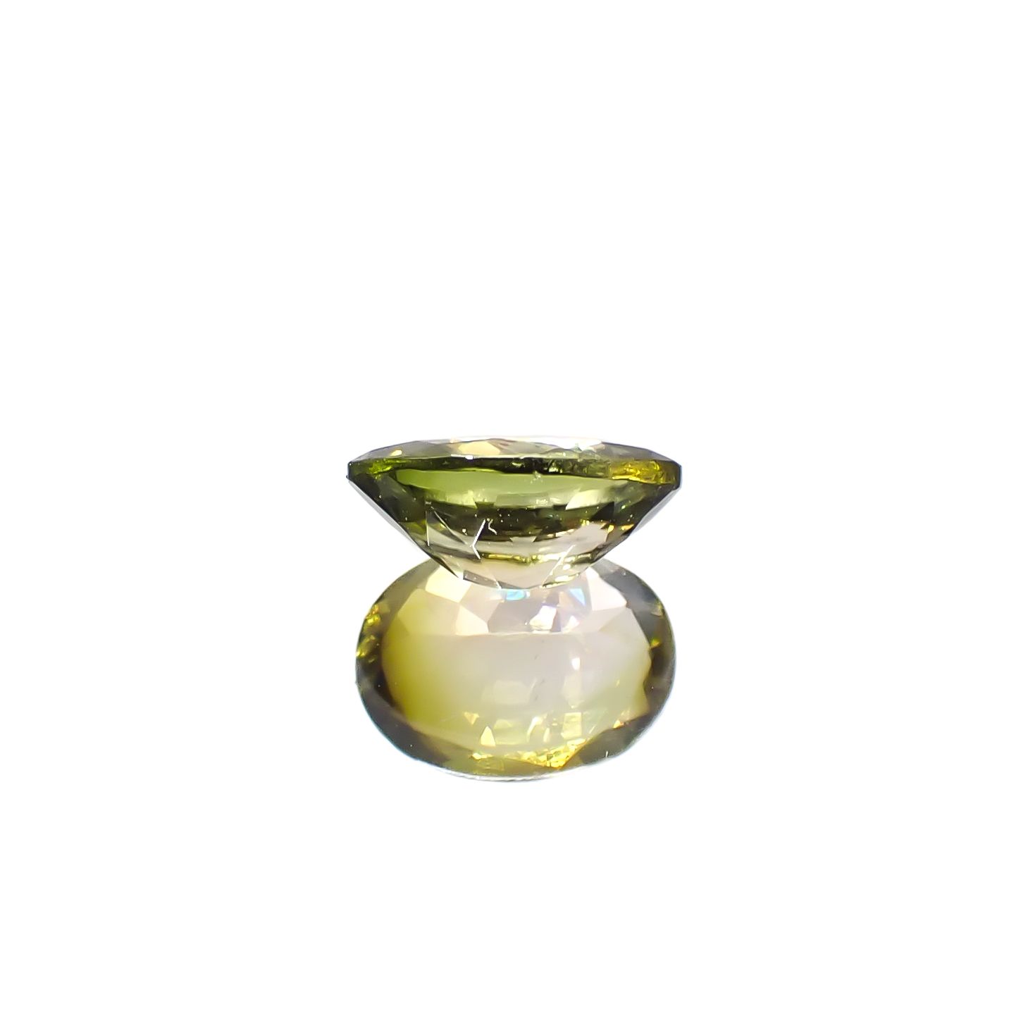 イエロートルマリン ブラジル産 0.65ct[240929021]6.9x5.2mm前後