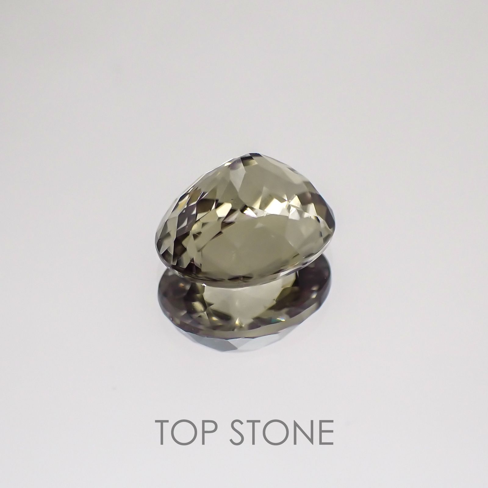 ダイアスポア カラーチェンジ(宝石名ダイアスポア/カラーチェンジタイプ) トルコ産 1.955ct ソ付(日独)[20129312]8.4×7.0mm前後