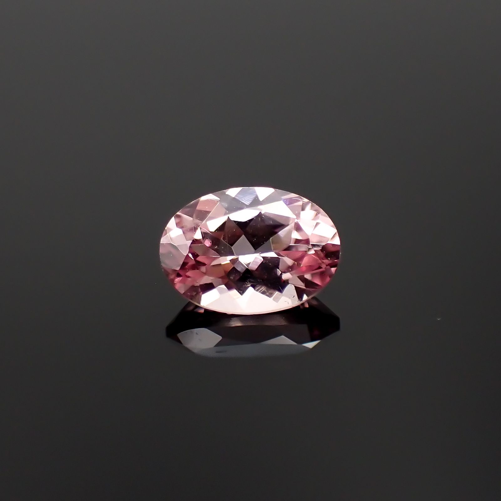 ドラゴンガーネット タンザニア産 0.95ct[230923311]7x5mm前後