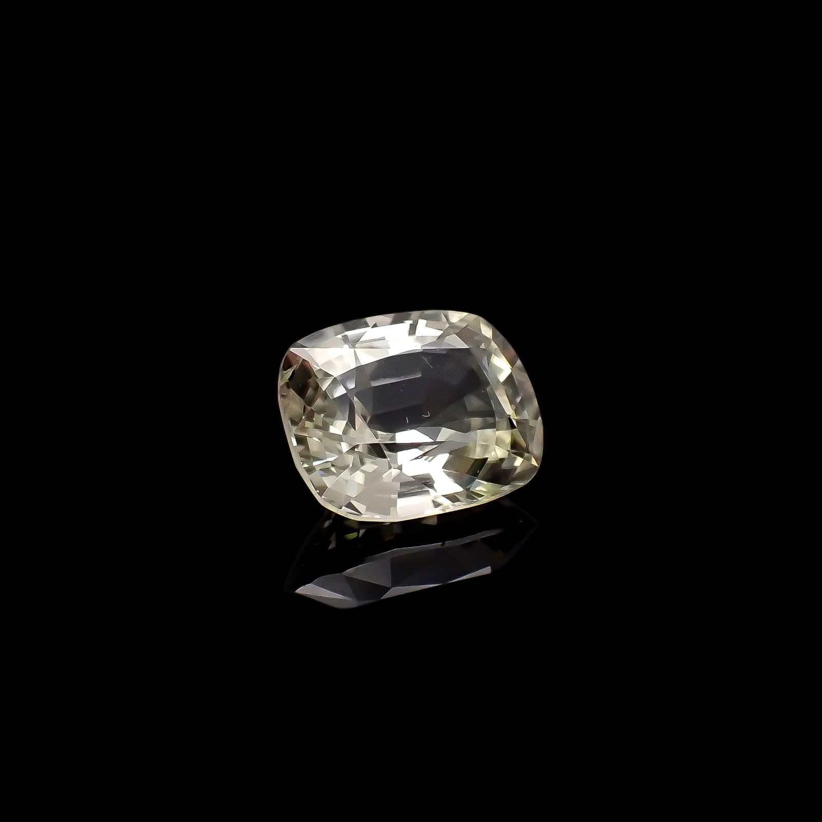 イエローダイオプサイド モゴック産 12.84ct[240527766]15.9x13.1mm前後