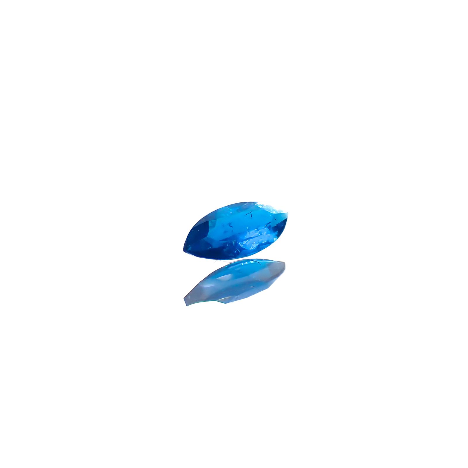 アウイナイト フルオレッセンス(宝石名アウイナイト)ドイツ産 0.057ct 識別済[240628311]4.3x2mm前後
