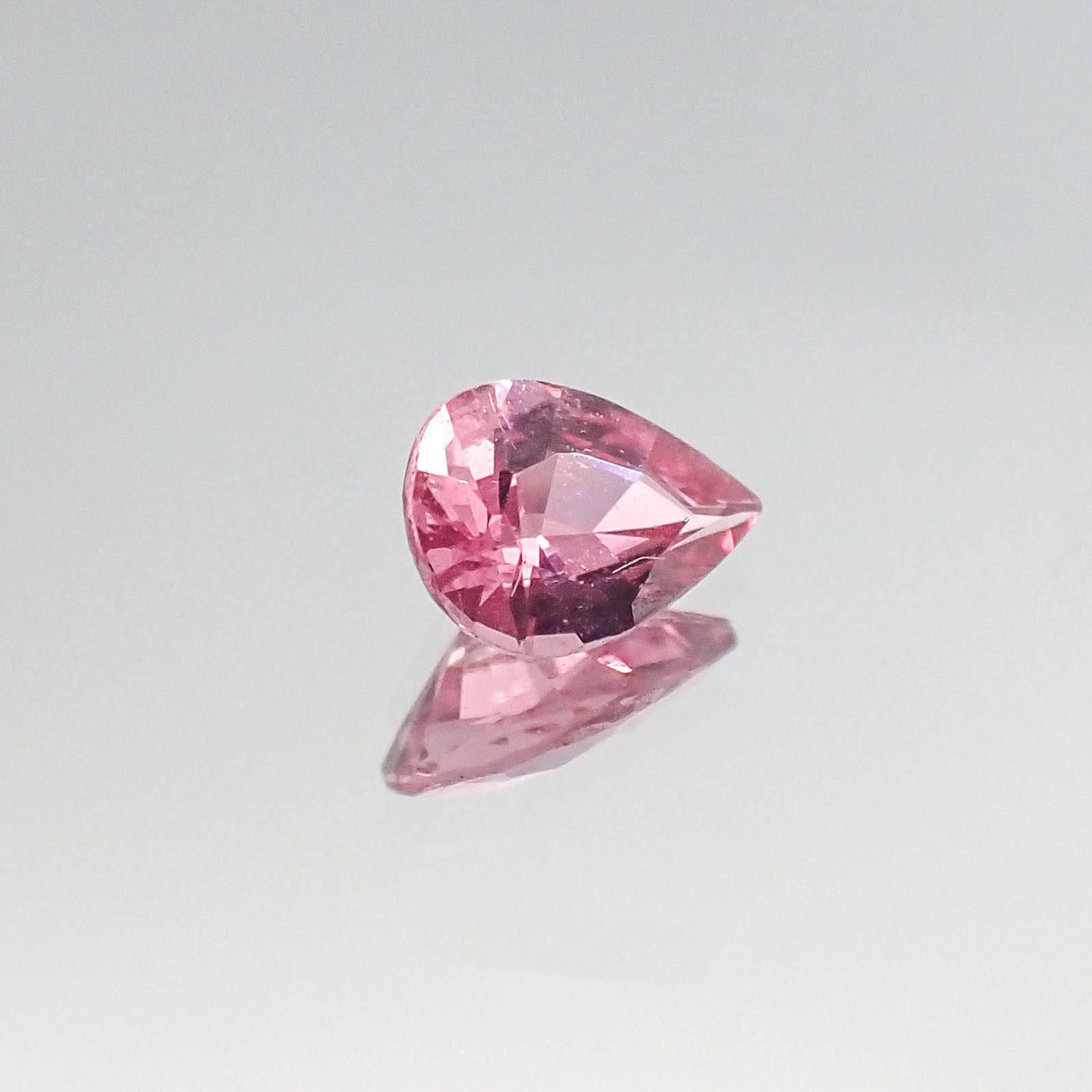 パパラチャサファイア スリランカ産 0.39ct DGL鑑付[20062897]5.8×4.1mm前後