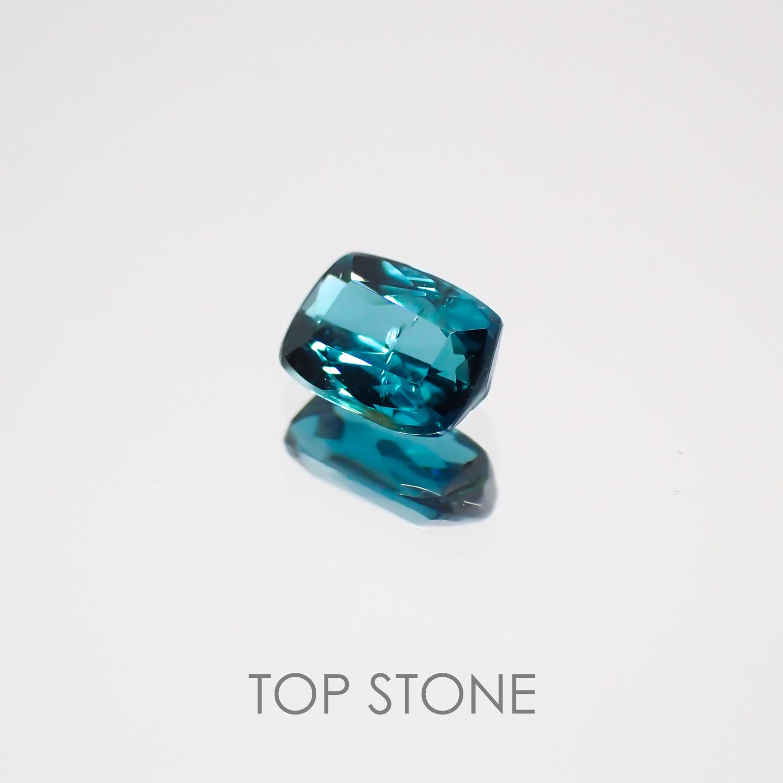 ブルートルマリン ブラジル産 ルース 0.32ct[20128790]4.7×3.4mm前後