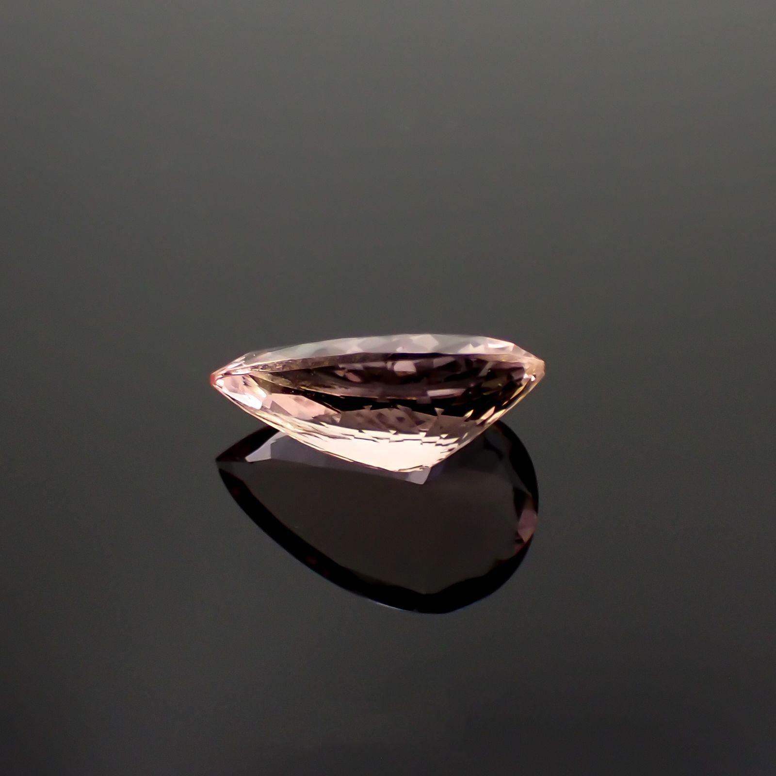 モルガナイト(宝石名モルガナイト)ナイジェリア産 4.284ct ソ付(日独)[221018880]15.14x10.09mm前後