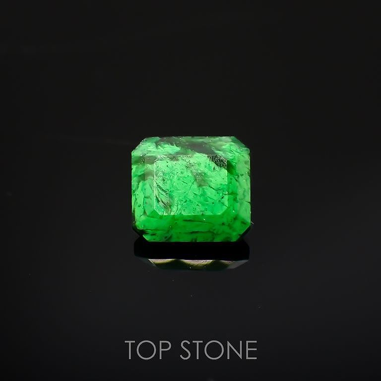 モーシッシ  ビルマ産 0.93ct [220717074]6x5.5mm前後