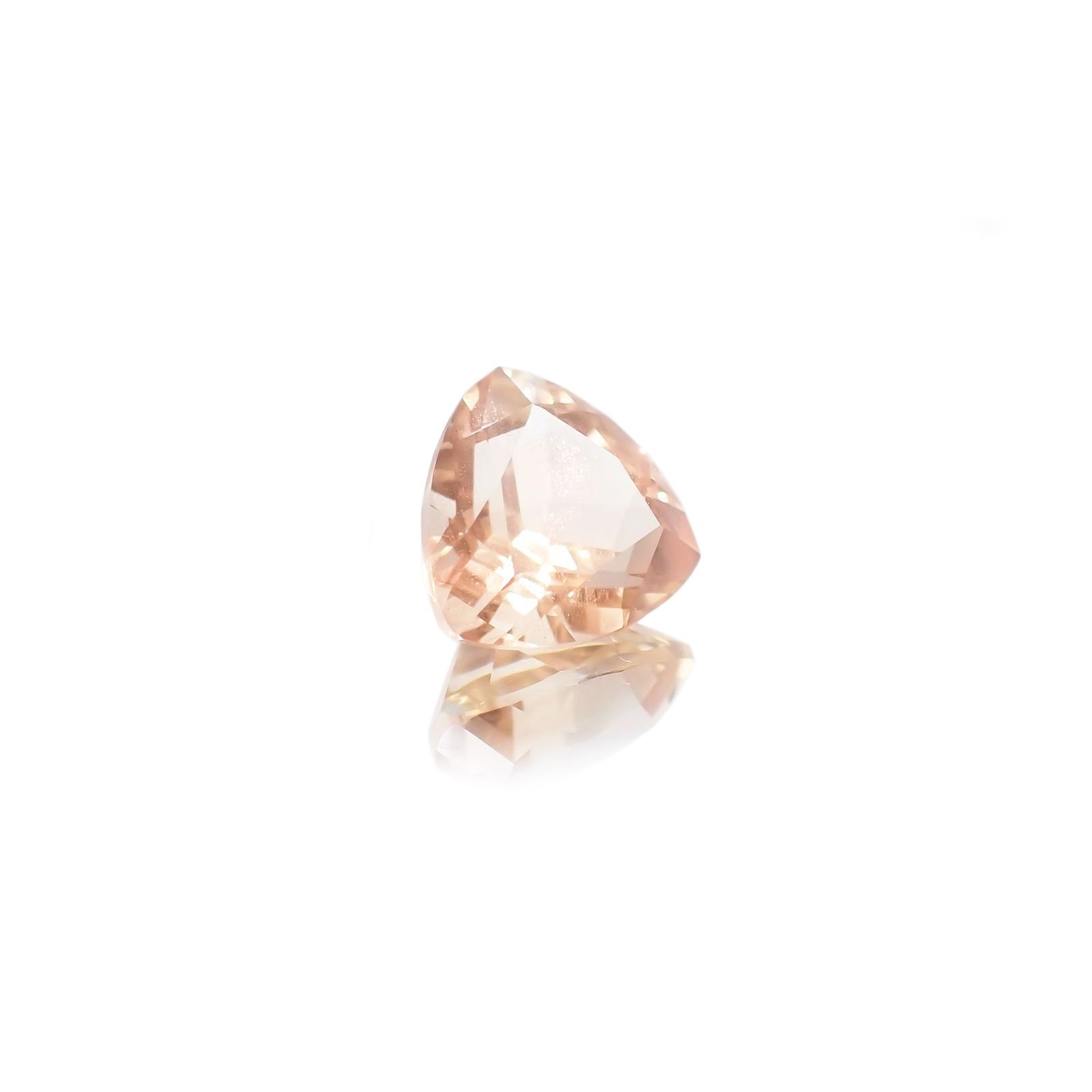 オレゴンサンストーン(宝石名ラブラドライト・サンストーン) アメリカ・オレゴン州産 1.696ct ソ付(彩珠)[210510534]7.9×7.9mm前後