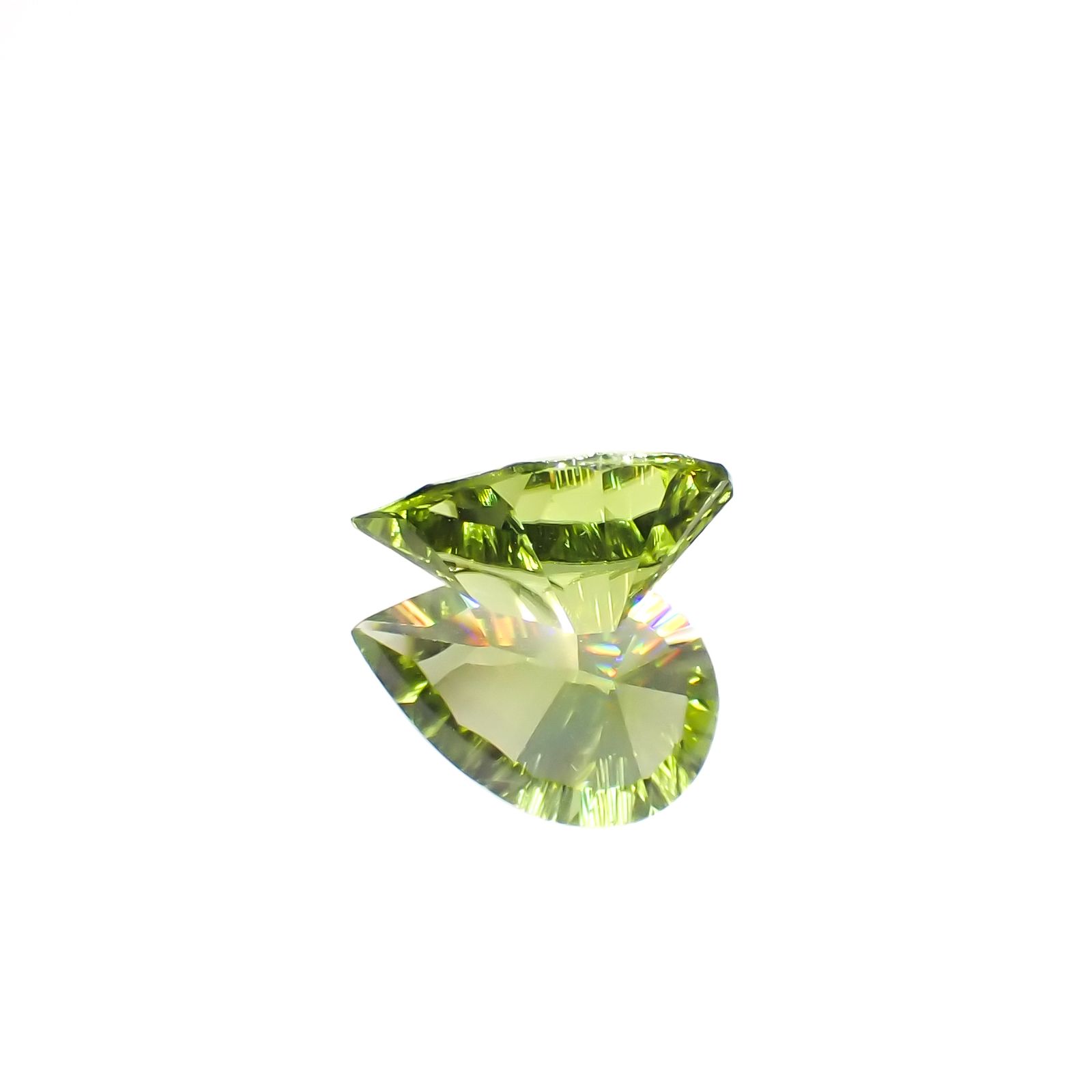 ◇コンケーブカット◇ペリドット 中国産 1.11ct[230622288]9x6mm前後