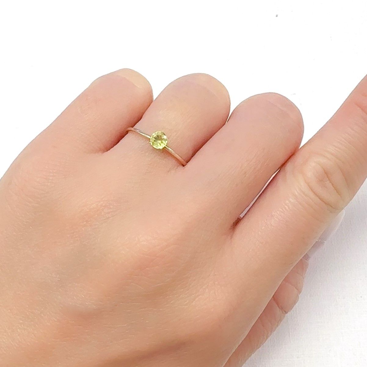 パロットクリソベリル(宝石名クリソベリル)インド産 0.24ct 識別済[240627983]4x4mm前後
