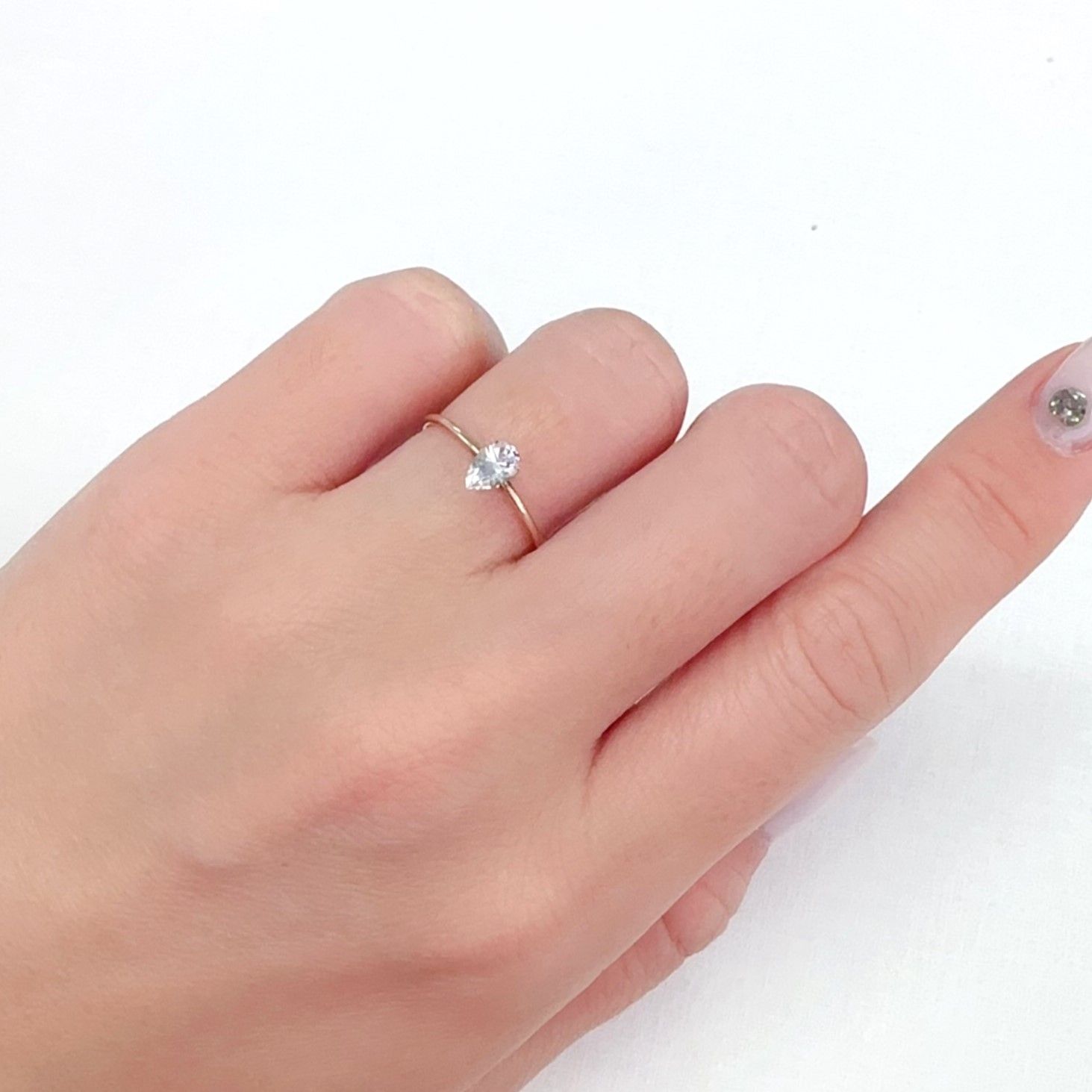 フェナカイト ウクライナ産 0.36ct[231224944]6x3.7mm前後