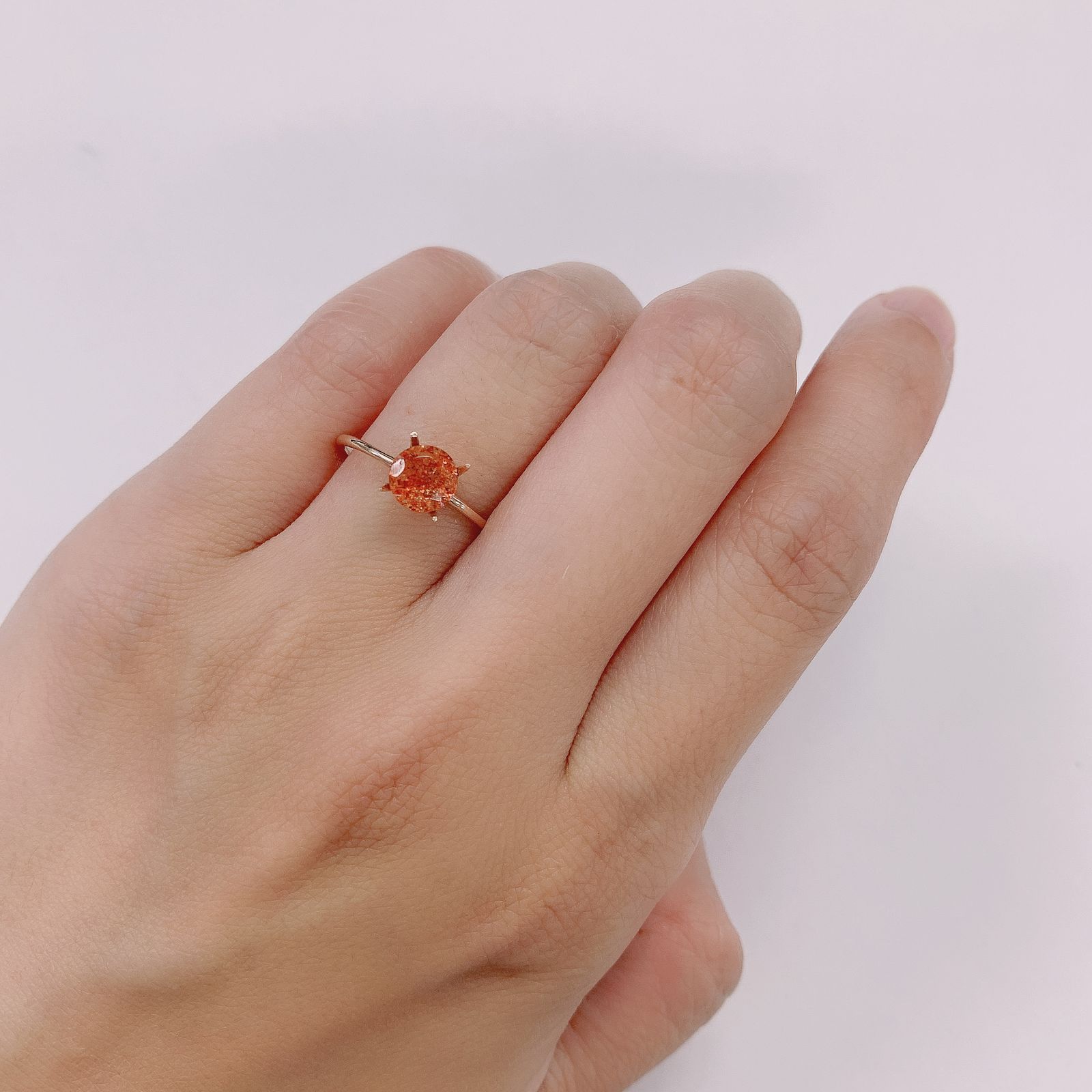 イリュージョンサンストーン(宝石名フェルドスパー) タンザニア産 0.73ct 識別済[210812302]5.8×5.8mm前後