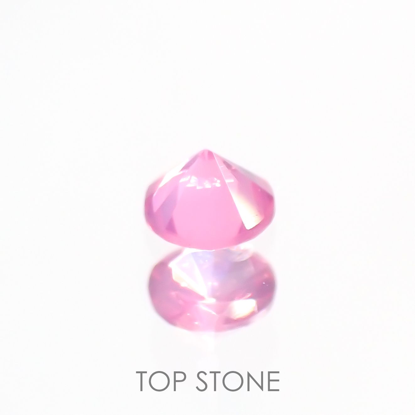ホットピンクスピネル タンザニア産 ルース 0.14ct[210912591]3×3mm前後