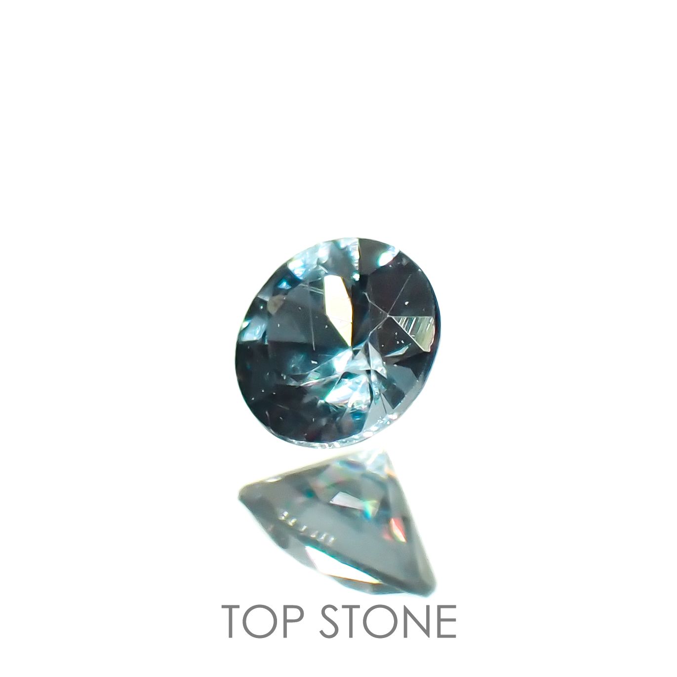 カラーチェンジガーネット アレキタイプ(宝石名ガーネット)マダガスカル・ベキリー産 0.074ct 識別済[221219414]2.6x2.6mm前後