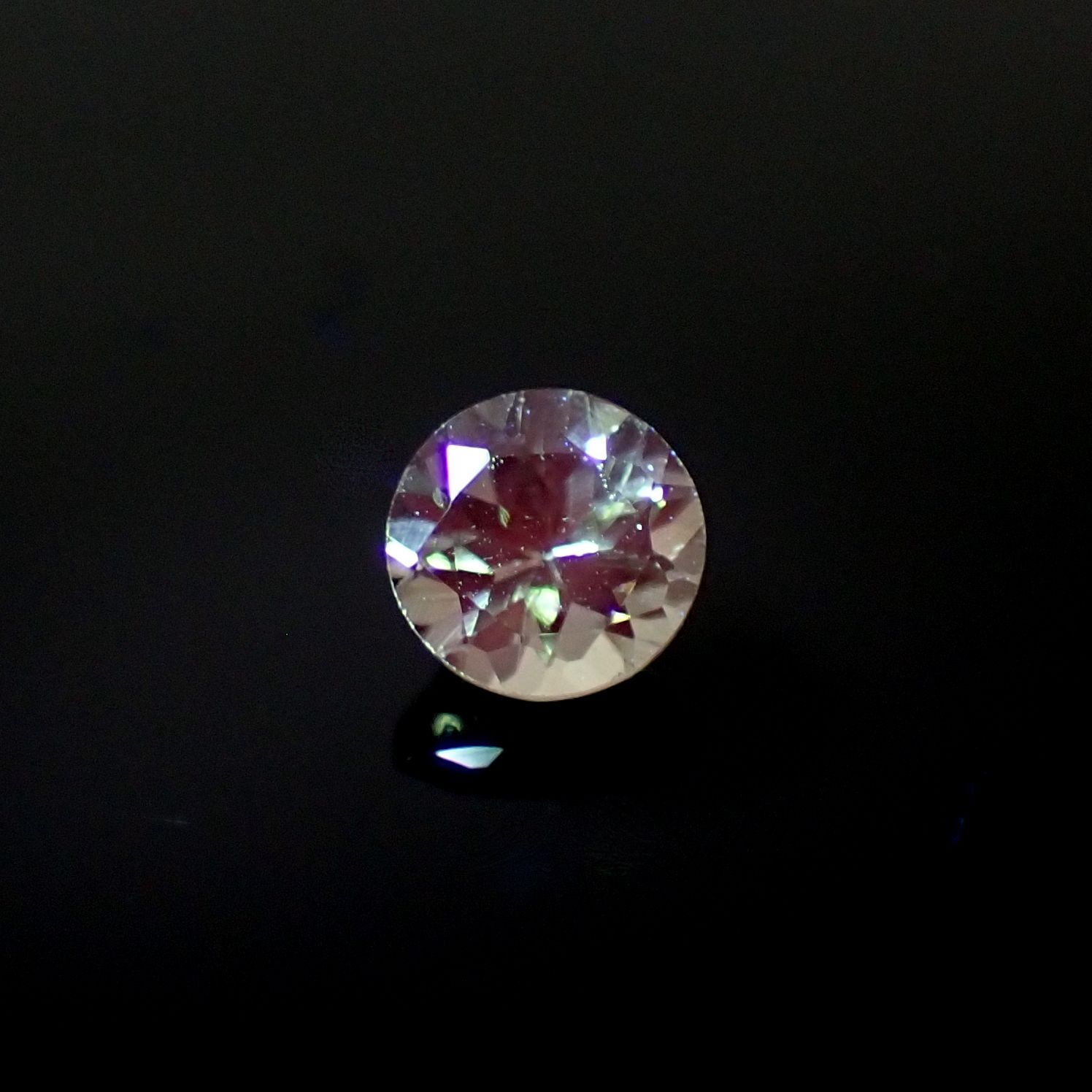 ミントガーネット タンザニア産 0.32ct[231023717]4x4mm前後