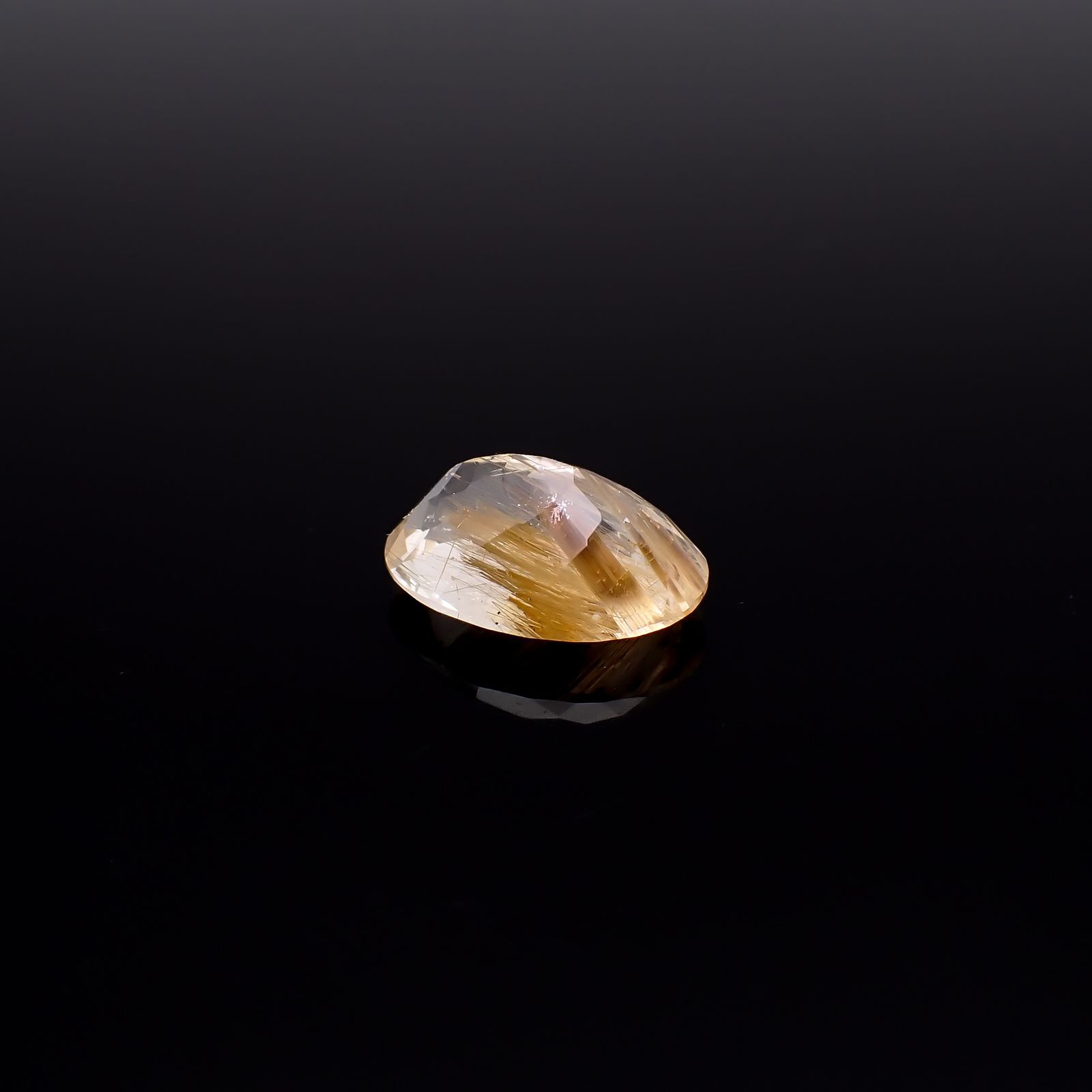 ルチルクォーツ ブラジル産 11.56ct / 18x12.9mm前後 [260732399]