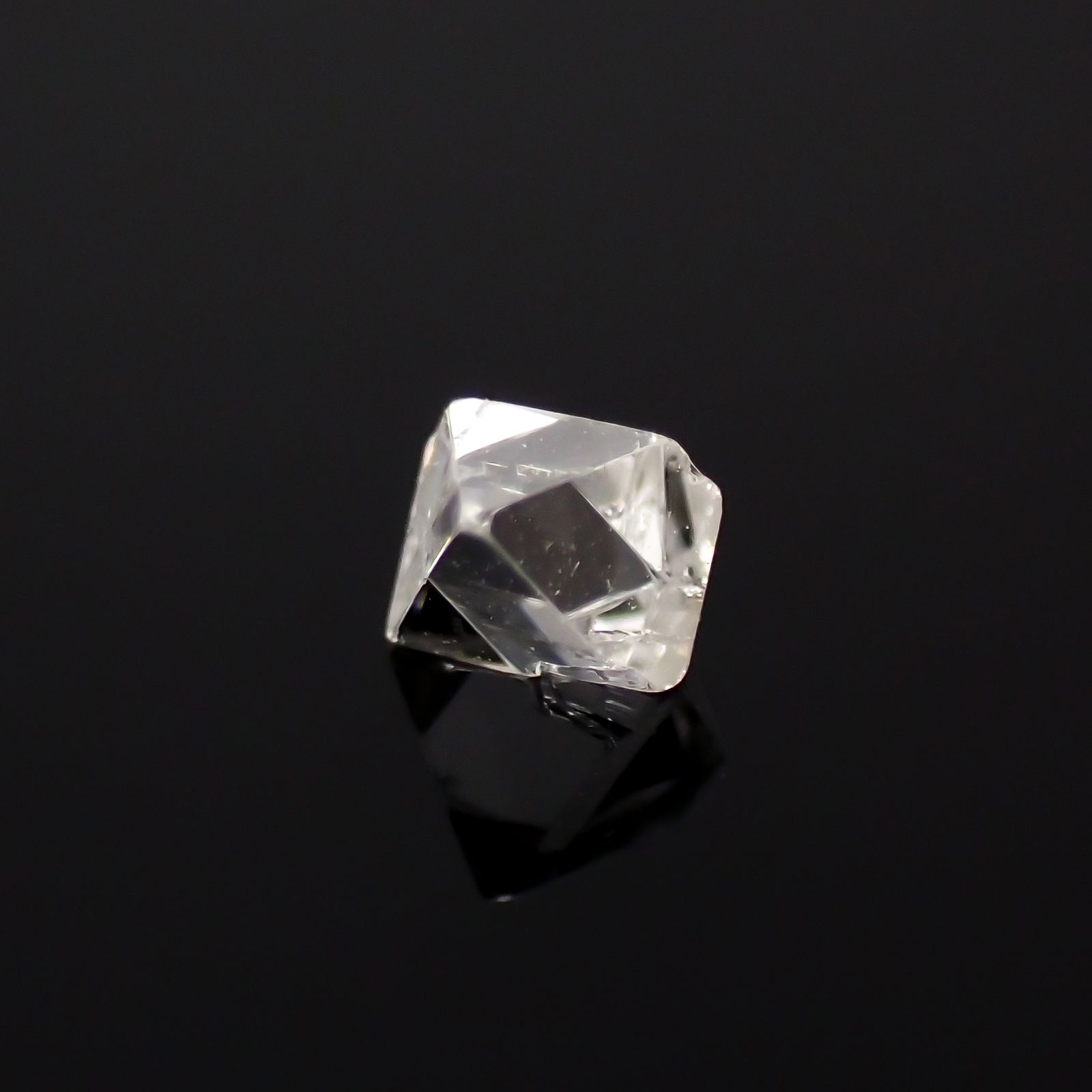 ソーヤブルダイヤモンド 原石 0.095ct[231023619]2.9x2.8mm前後 | TOP