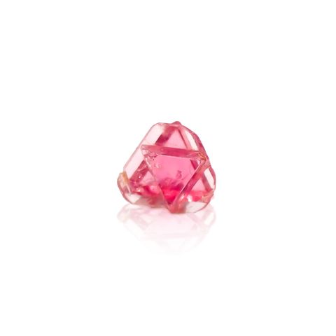 ツインクリスタルスピネル(スピネル式双晶）原石 ビルマ産 0.15ct[231124062]3.6x3.4mm前後