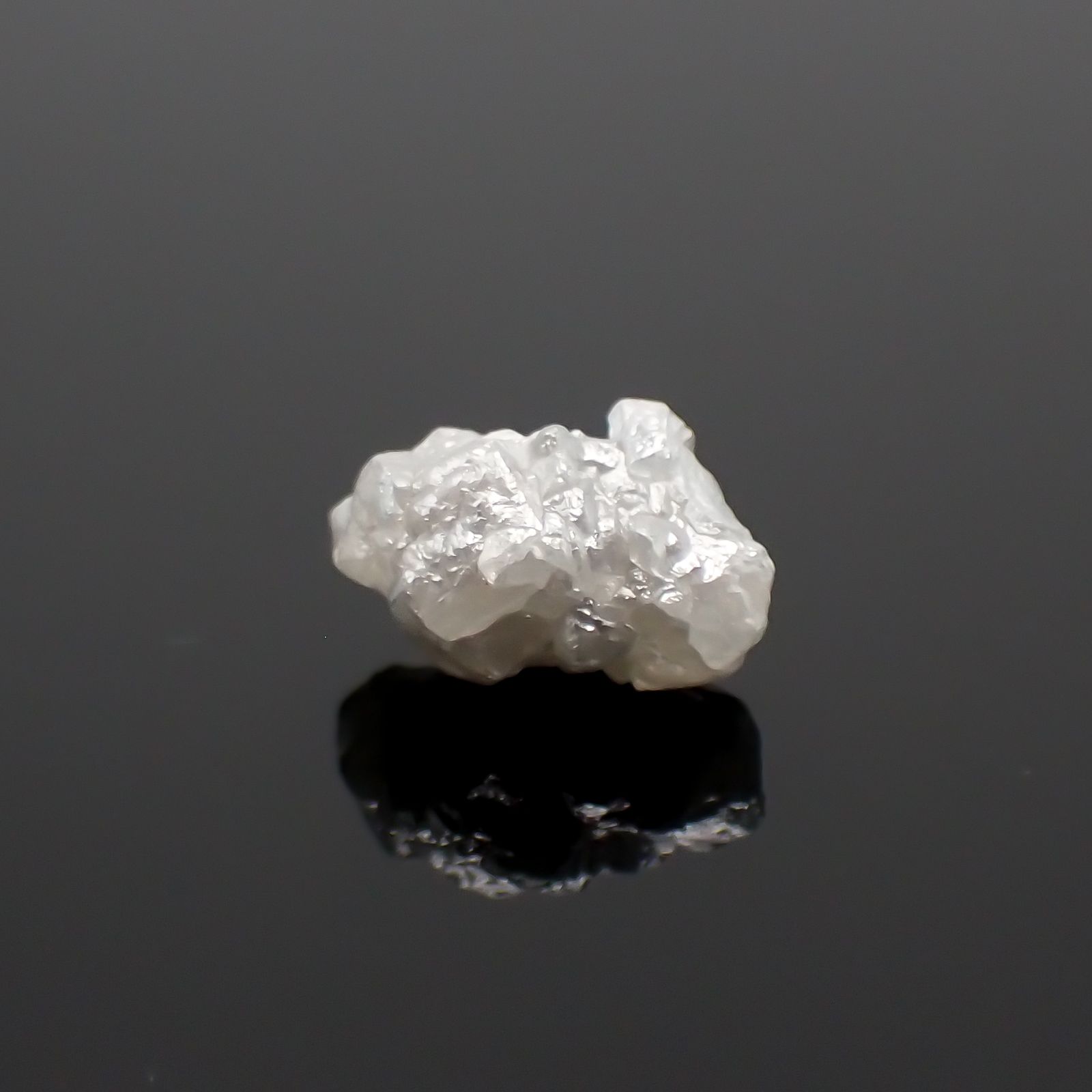 ダイヤモンド 原石 2.45ct[230923344]9.5x6.2mm前後