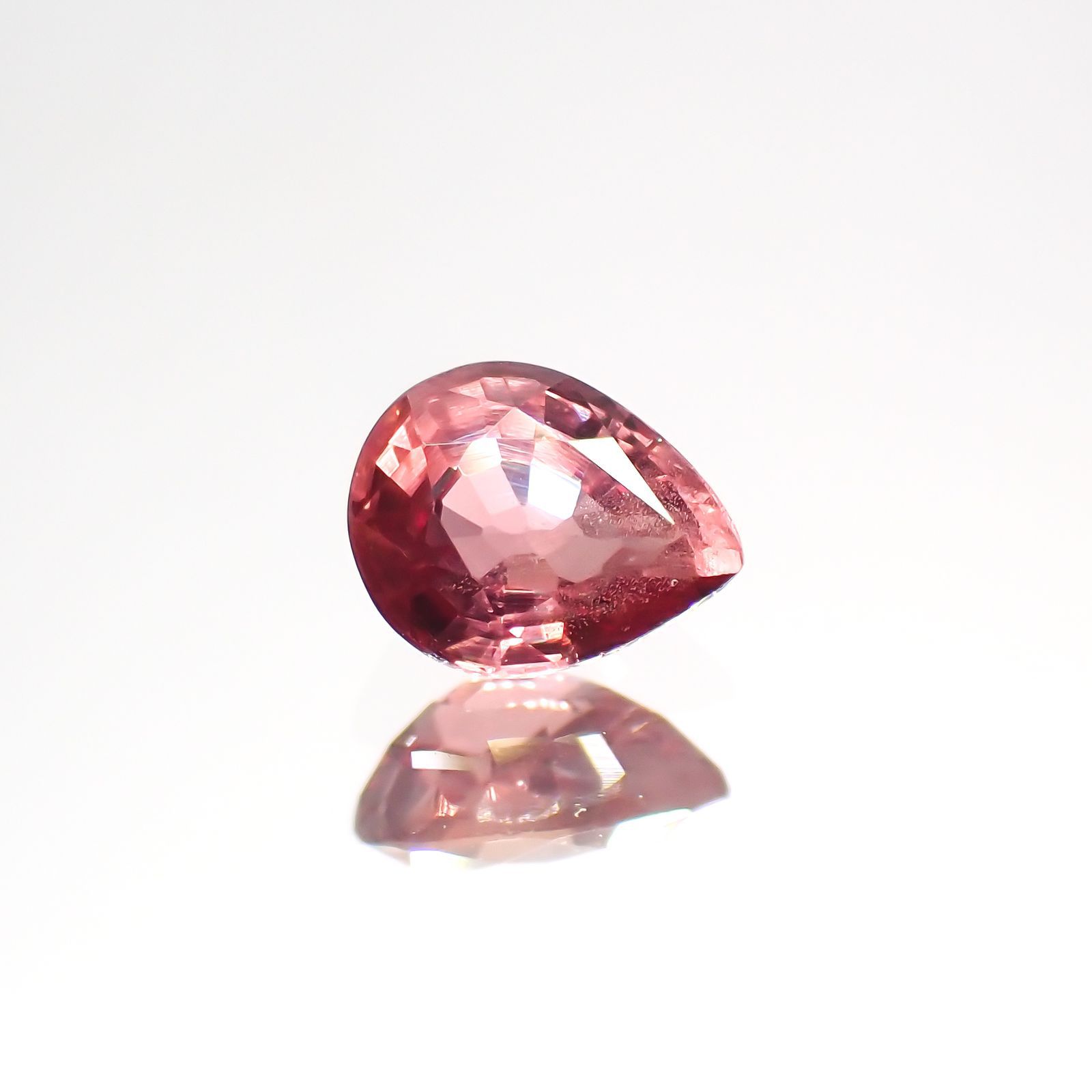 パパラチャサファイア 非加熱(宝石名サファイア/別名パパラチャ・サファイア)スリランカ産 0.42ct GIA鑑付[220113951]5.08x4.04mm前後