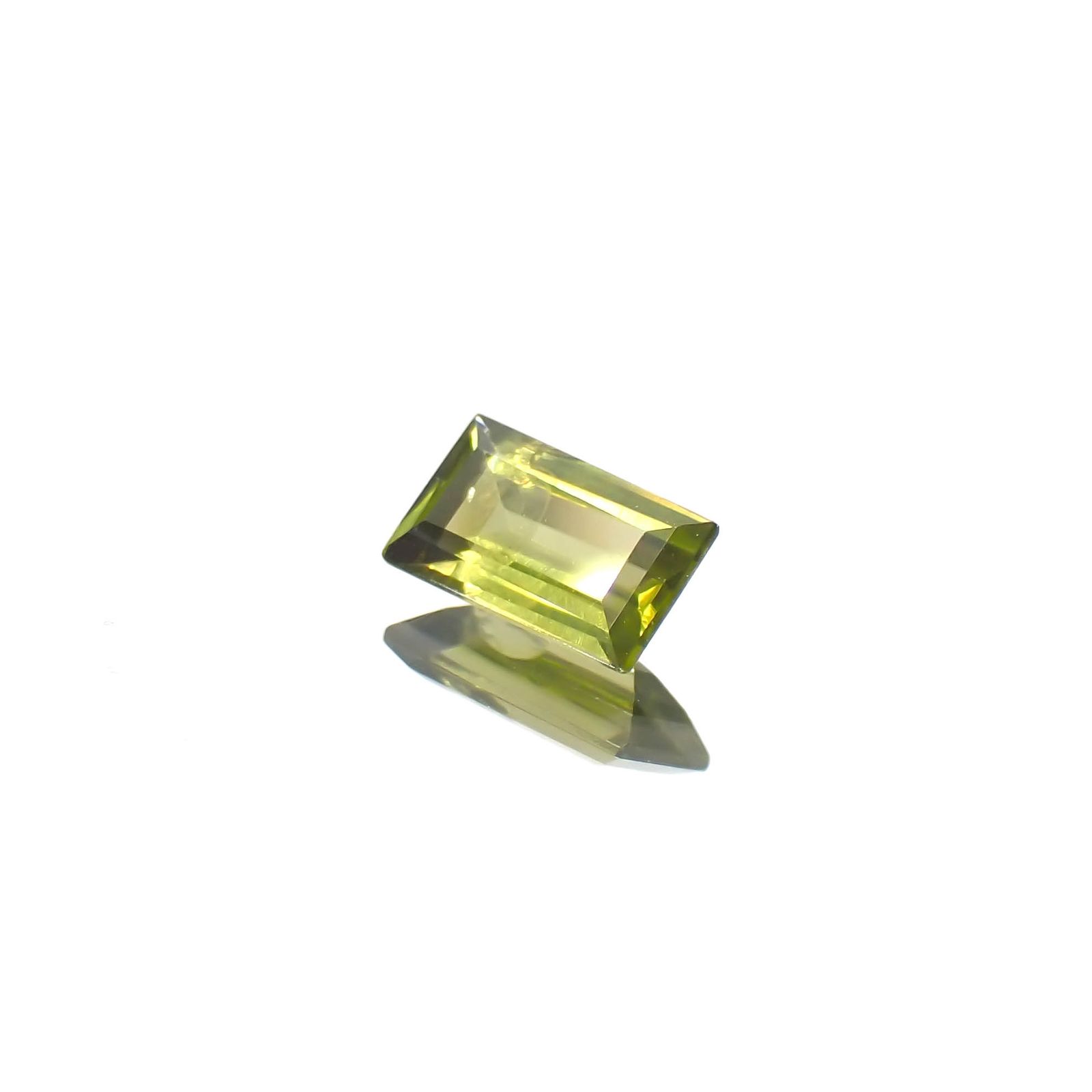リリーパッドペリドット アメリカ・アリゾナ州産 0.36ct[231224603]5.6x3.1mm前後