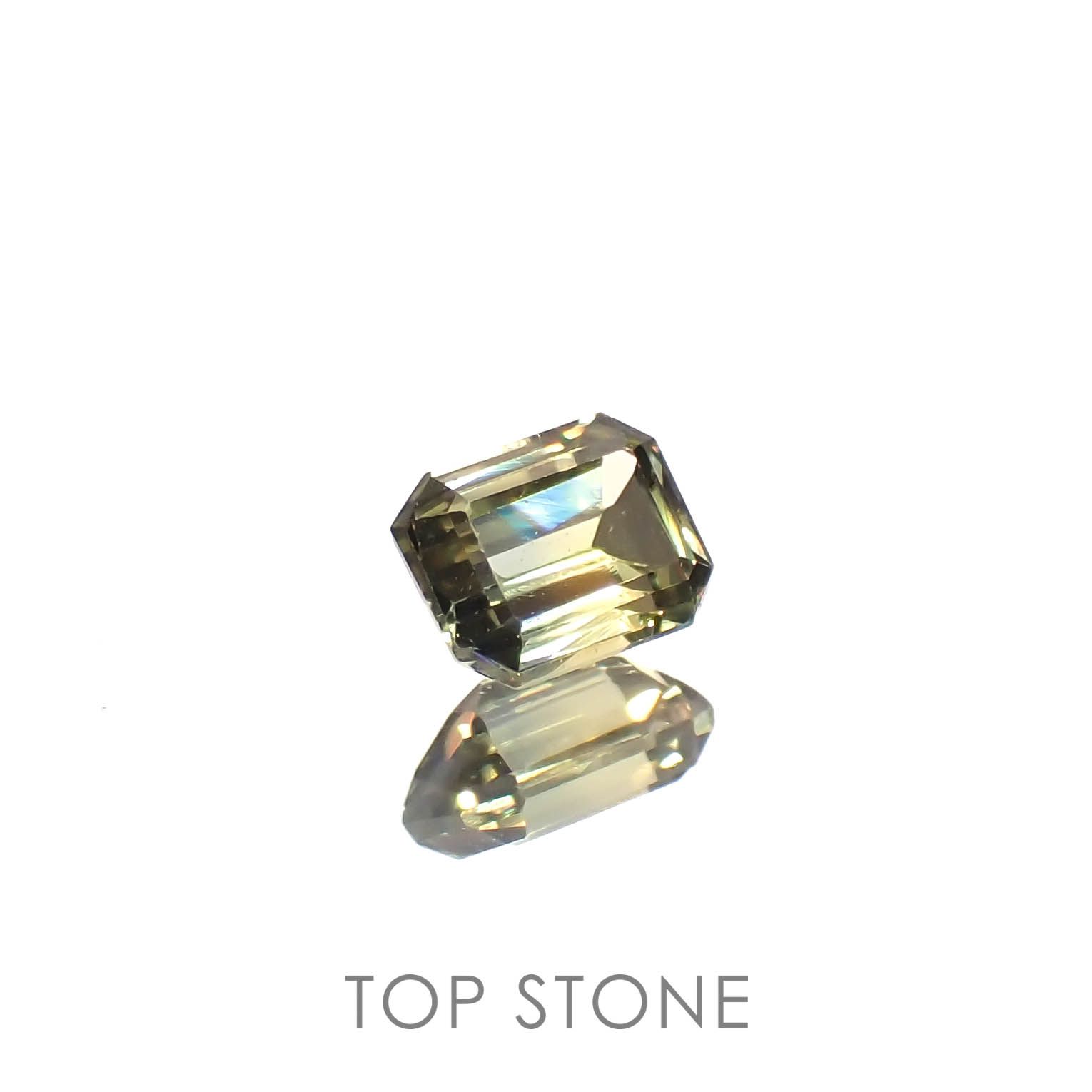 バイカラーサファイア マダガスカル/タンザニア産 0.21ct[230321017]3.4x2.7mm前後
