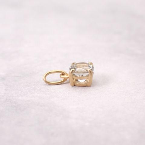 ペンダント空枠：石留め▶アクロアイト（お客様製作例）