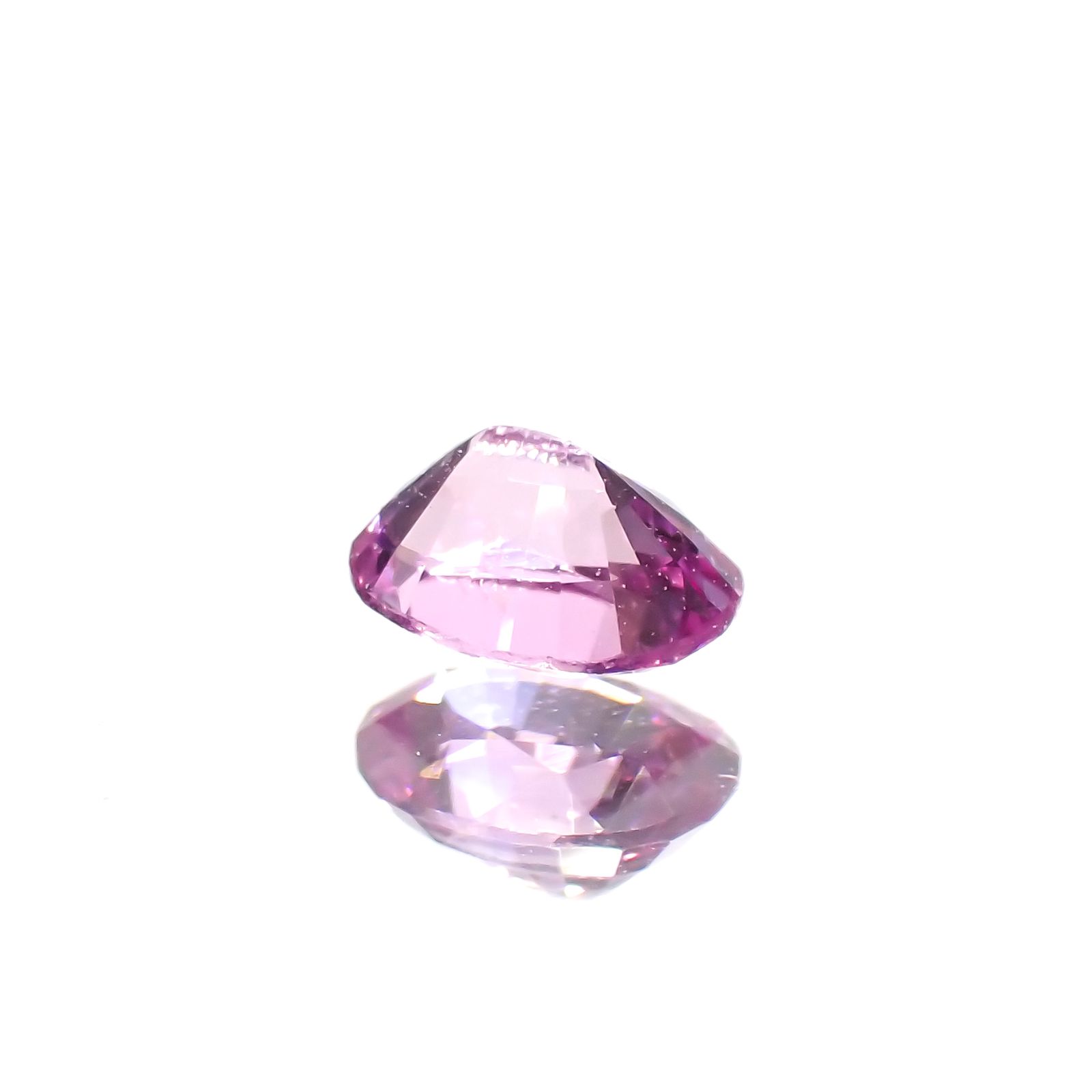 ネオンピンクサファイア スリランカ産 0.25ct[230421532]3.9x3.1mm前後