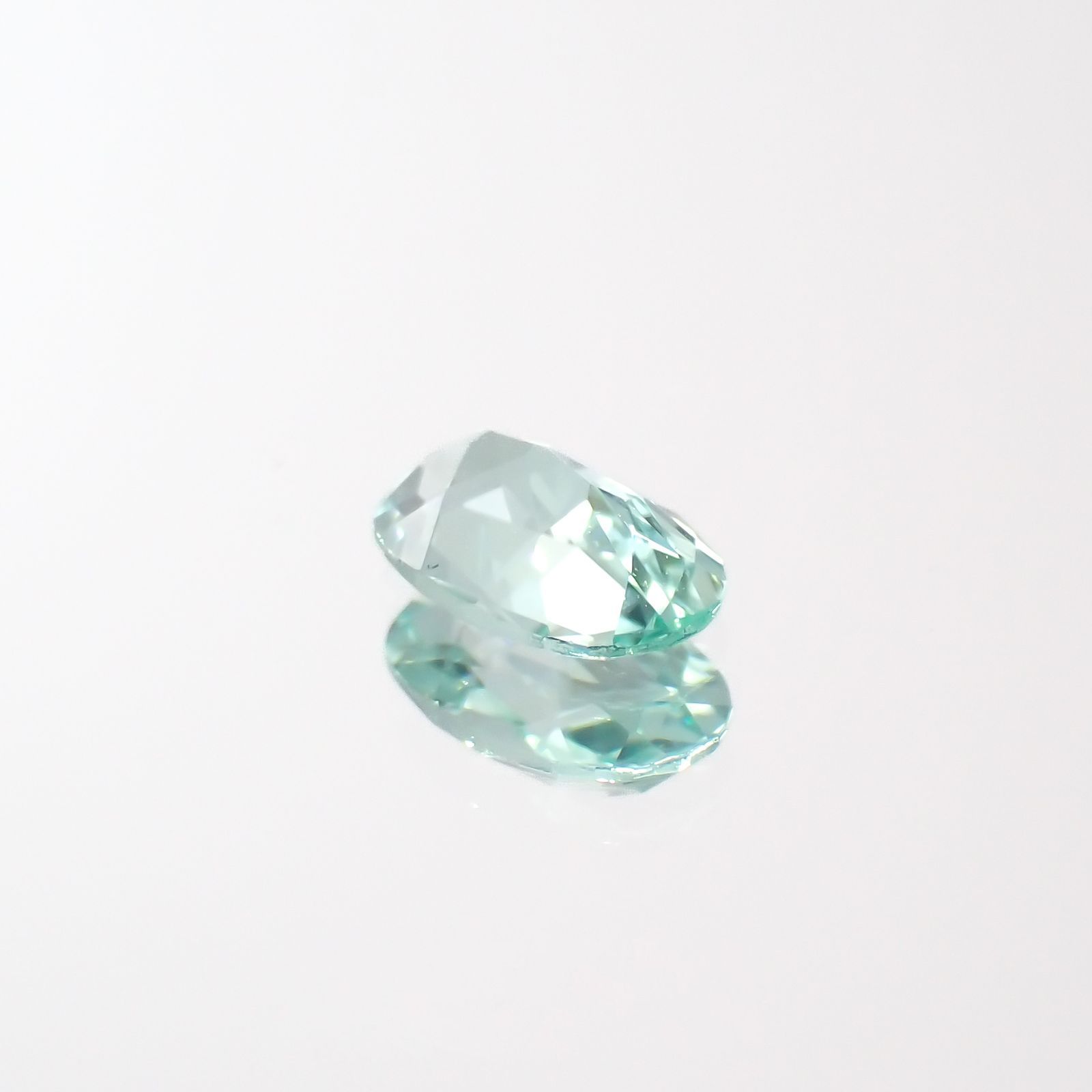 パライバトルマリン モザンビーク産 0.26ct[230220373]5.4x3.5mm前後