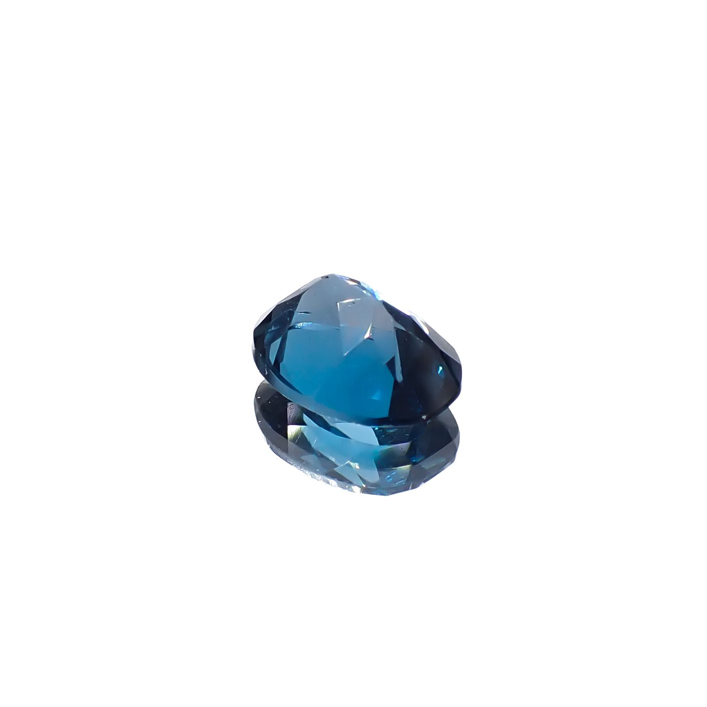 ロンドンブルートパーズ ブラジル産 1.47ct[240326791]7.9x6.2mm前後