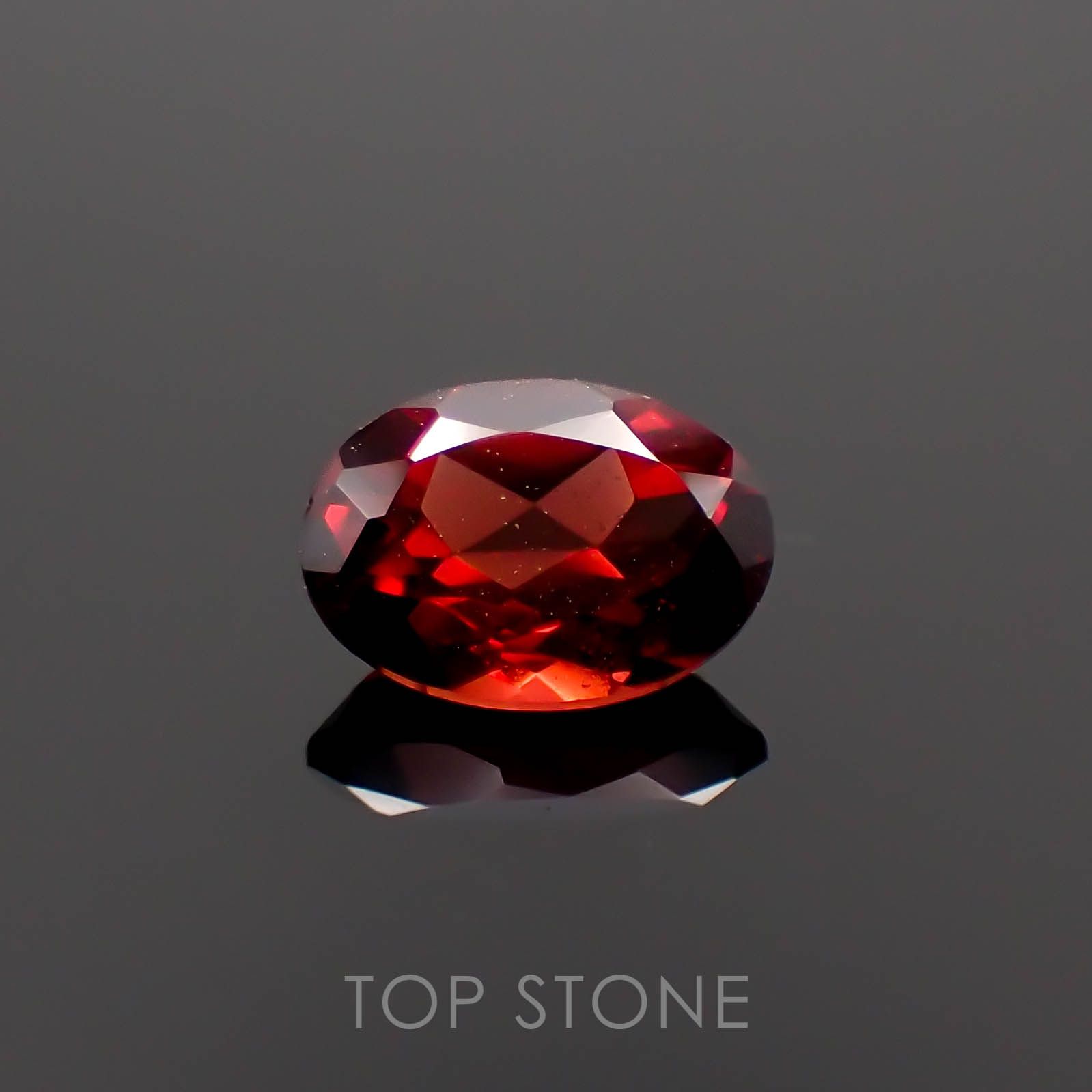 パイラルスパイトガーネット モザンビーク産 0.93ct[230119846]7x5mm前後