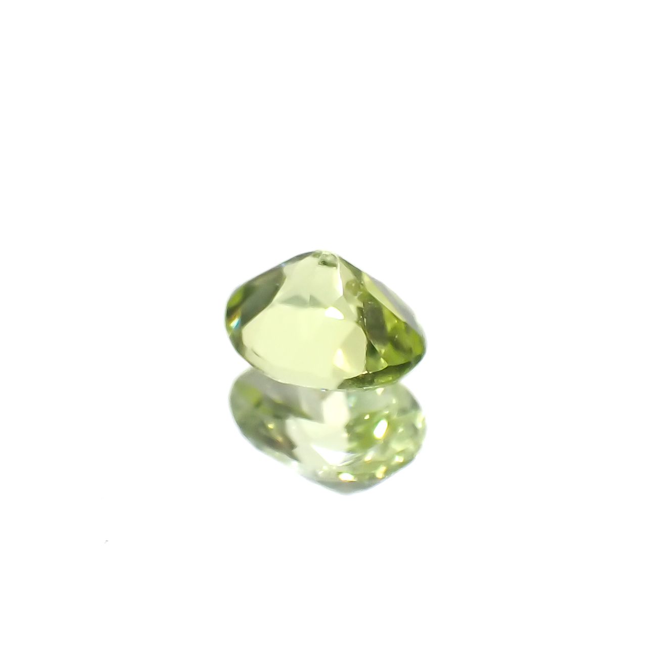 パロットクリソベリル(宝石名クリソベリル)インド産 0.27ct 識別済[231225179]4.4x3.4mm前後
