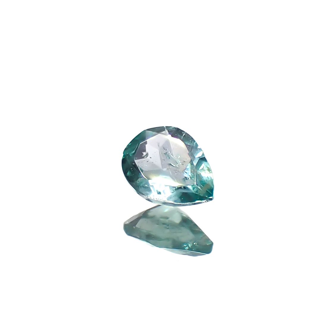 ブルーグリーンコーネルピン(宝石名ブルーグリーン・コーネルピン)タンザニア産 0.12ct 識別済[240527674]3.8x2.8mm前後