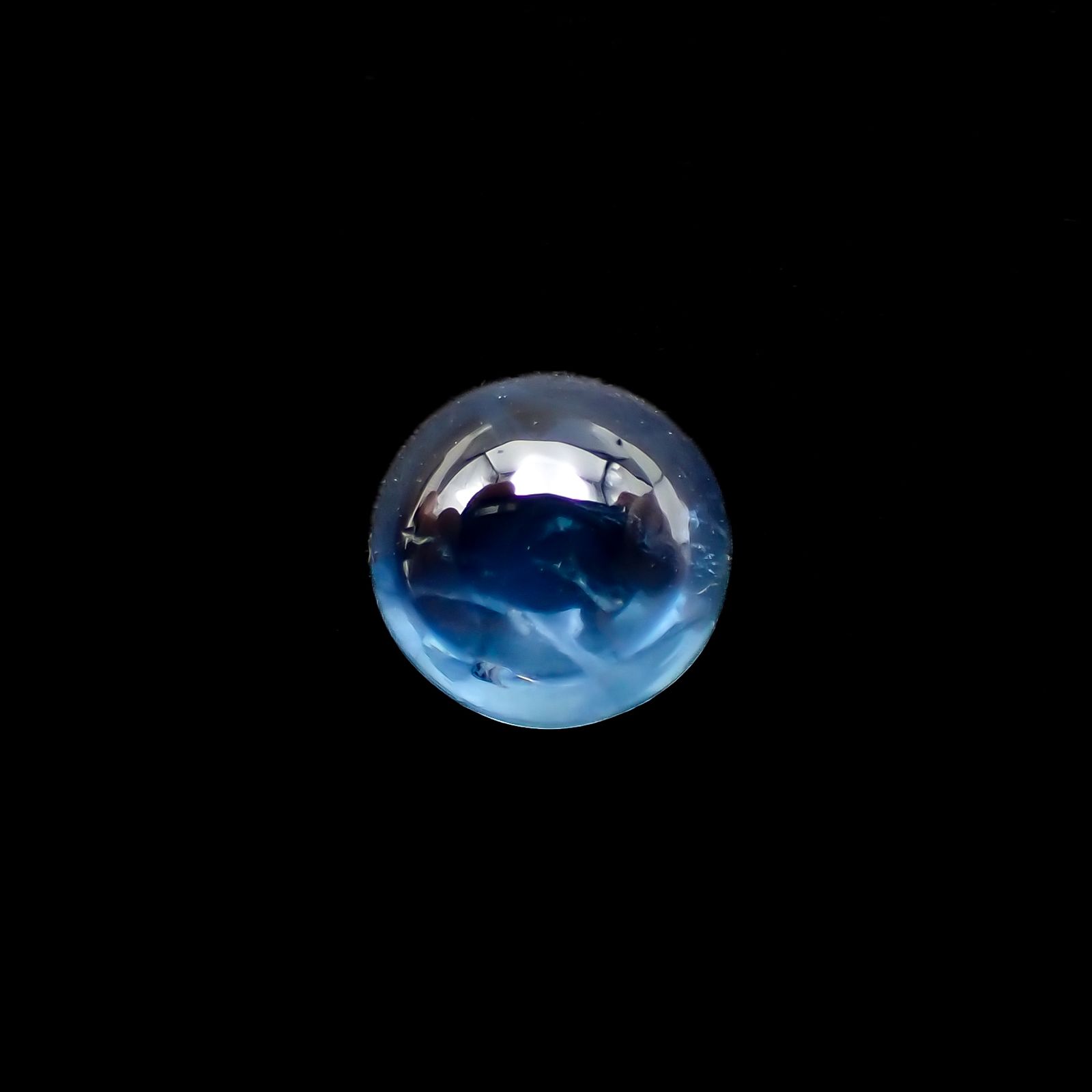 サファイア(宝石名ブルー・サファイア)スリランカ/マダガスカル産 1.06ct 識別済[230923439]5.9x5.9mm前後
