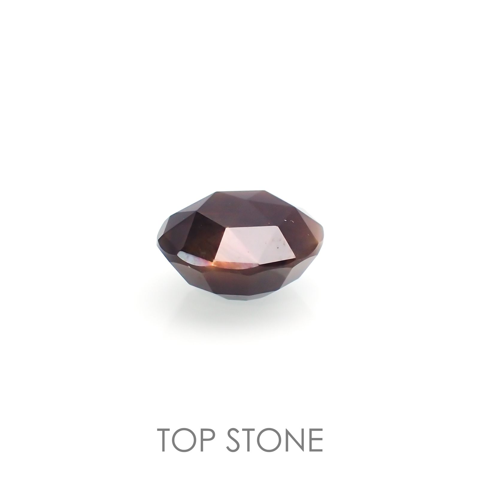 レインボーガーネット(宝石名アンドラダイト レインボー・ガーネット) 日本・奈良県産 8.459ct ソ付(彩珠)[210812938]11.8×11.7mm前後