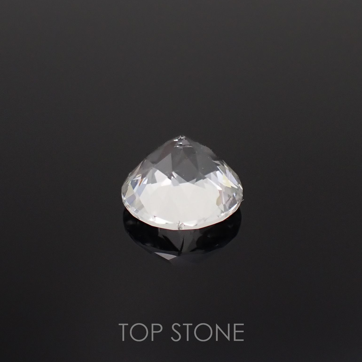 オーソクレース(宝石名ホワイト・オーソクレース)マダガスカル産 2.199ct ソ付(彩珠)[221018692]8.8x8.8mm前後