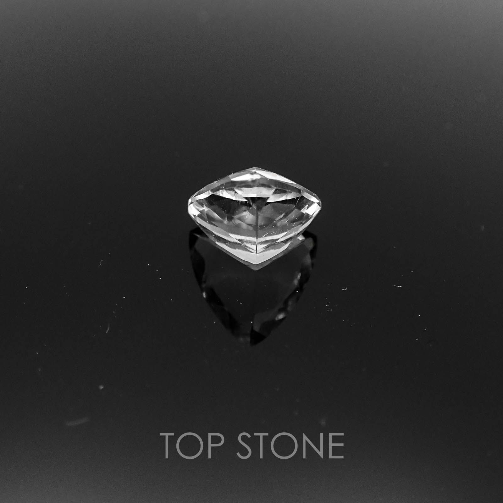 ハイアライトオパール メキシコ産 ルース 1.37ct[20073799]8.2×8.2mm前後