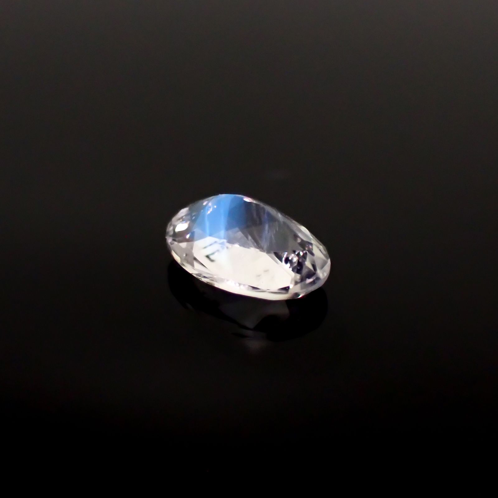 レインボームーンストーン ザンビア産 0.43ct[240828614]6.2x4.3mm前後