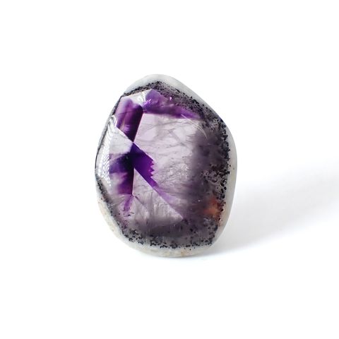 ◇フリーフォーム◇トラピッチェアメジスト 母岩付き ブラジル産 48.55ct [250730682]37.6x29.3mm前後