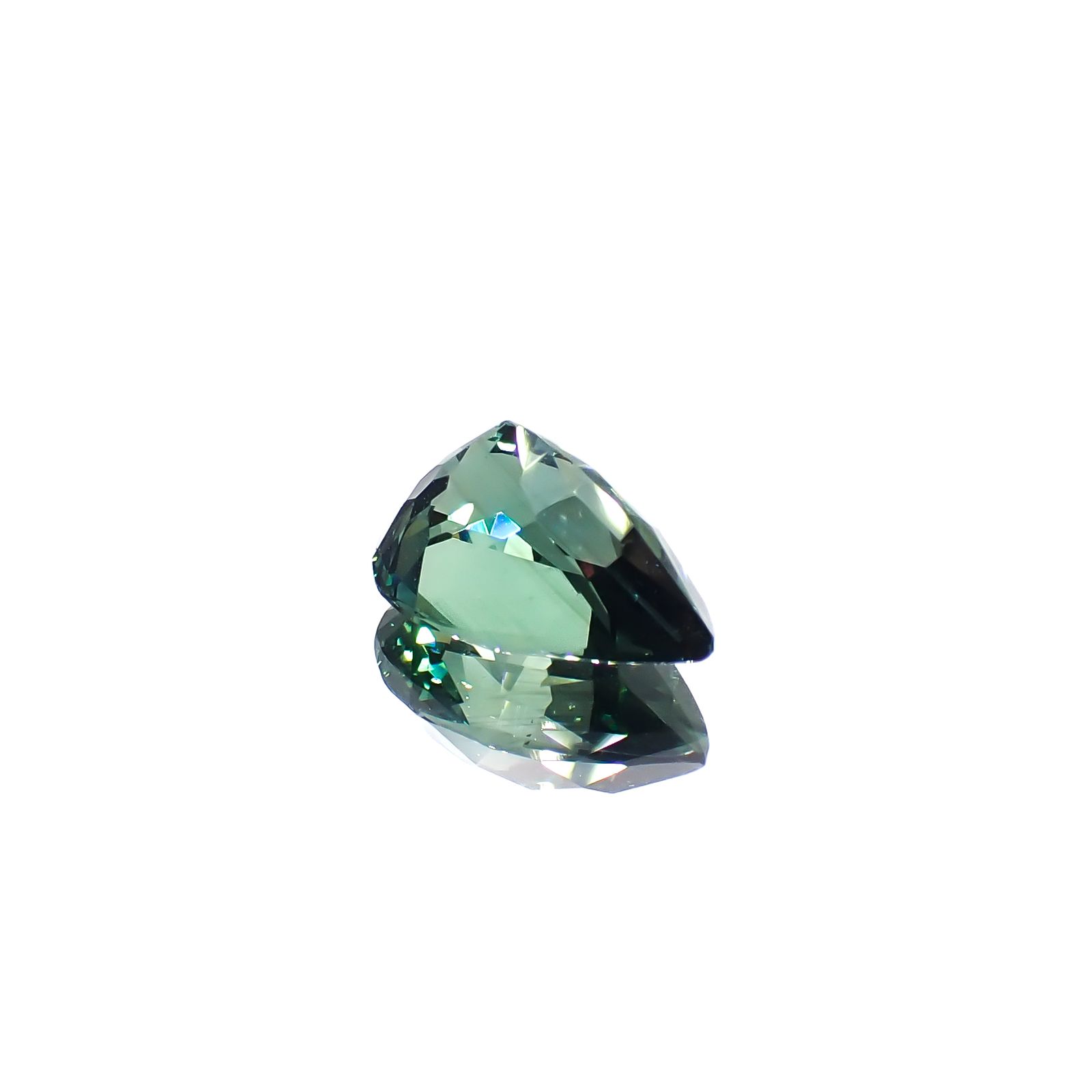 ノーブルモロキサイト(グリーンアパタイト) マダガスカル産 2.52ct[240928977]10.7x7.5mm前後