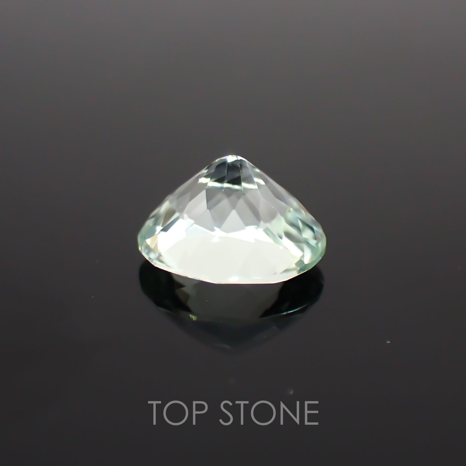 ライムスポジュミン(宝石名スポジュミン)ブラジル産 1.665ct ソ付(彩珠)[220717086]8.1x6.7mm前後