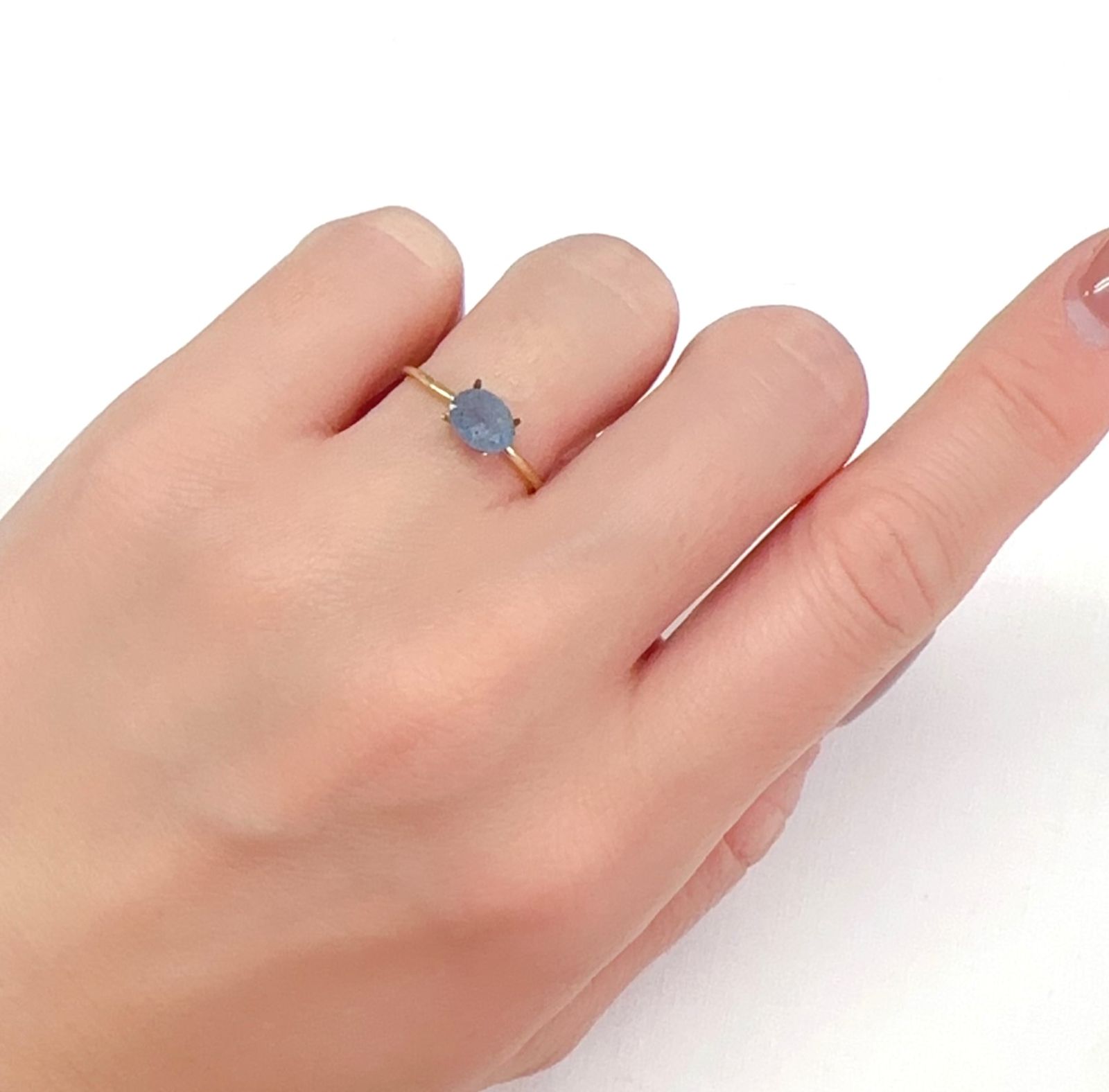 ラズライトインクォーツ アフガニスタン産 0.69ct[240125838]6.6x5.1mm前後