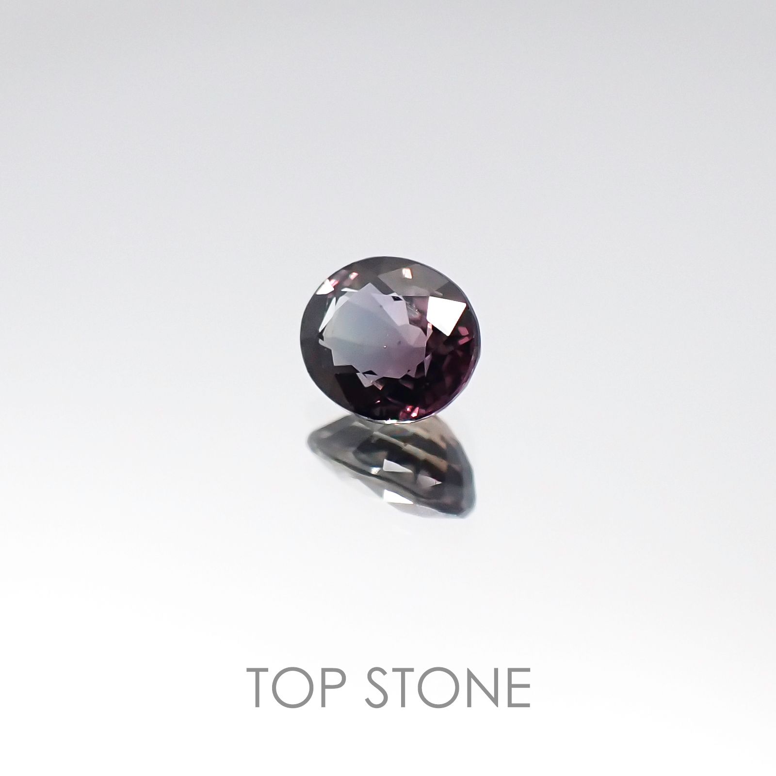 カラーチェンジサファイア非加熱(宝石名サファイア) タンザニア産 0.58ct 識別済[20096011]5.2×4.4mm前後
