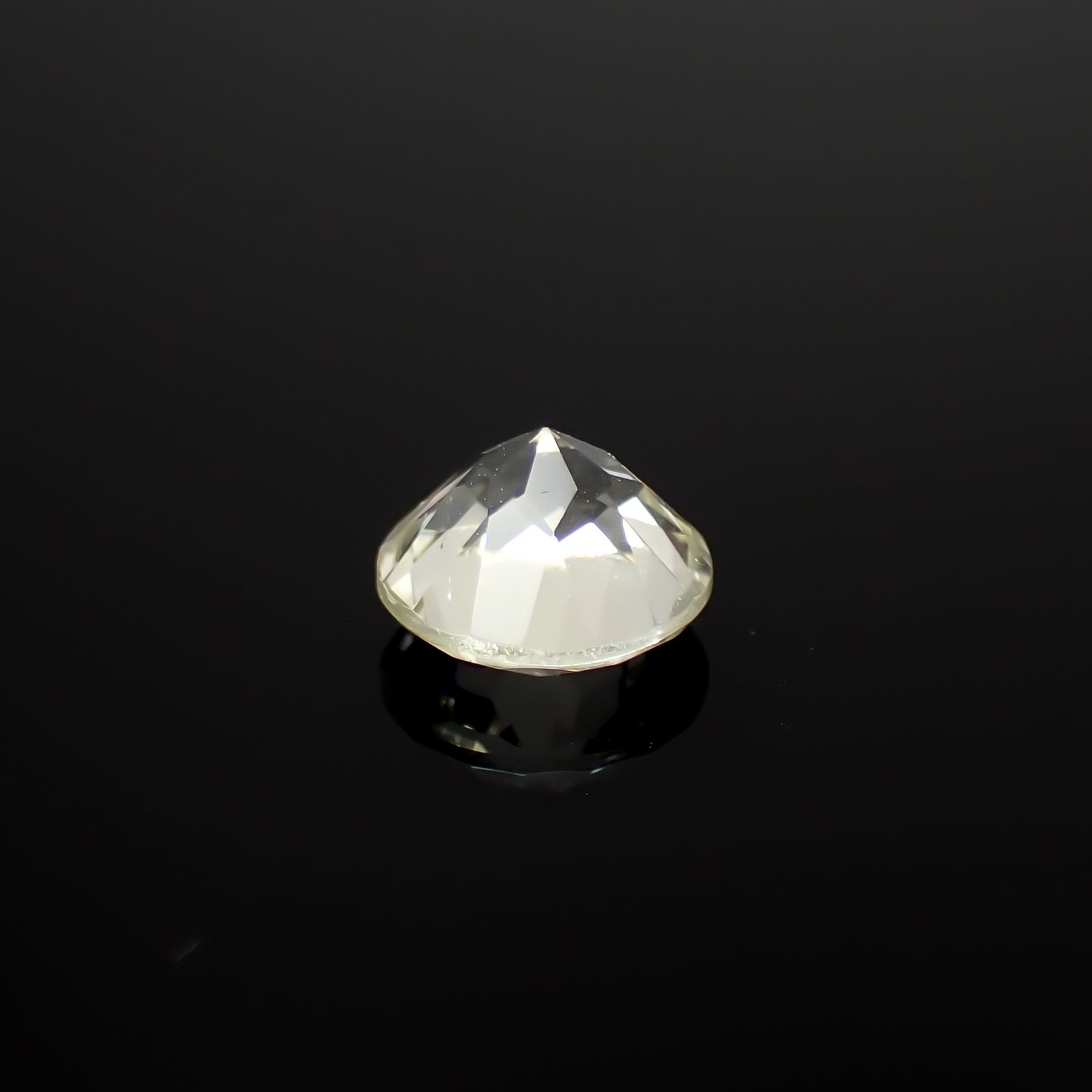 トリフェーン アフガニスタン/ブラジル産 2.12ct[240628443]7.9x7.9mm前後