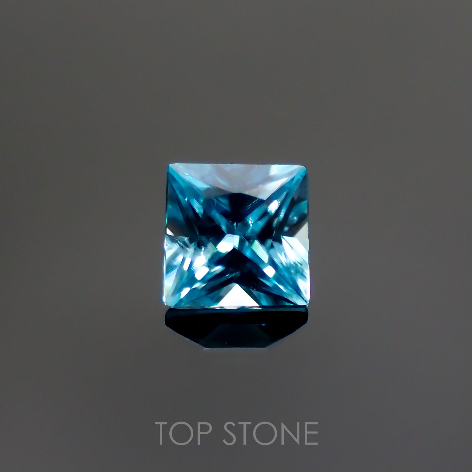◇プリンセスカット◇ブルージルコン(宝石名ジルコン) カンボジア産 1.04ct 識別済[21017933]5.1×5.1mm前後