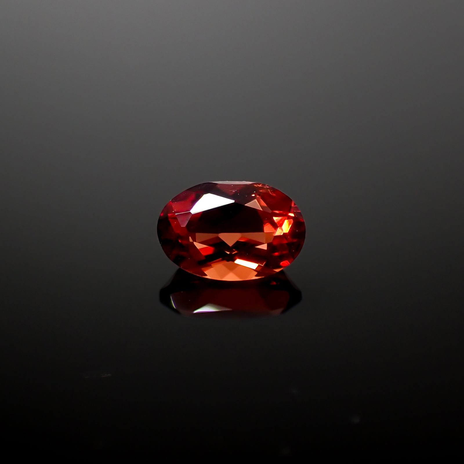 アンデシン(宝石名アンデシン/ラブラドライト)チベット産 0.62ct 識別済[240125613]6.8x4.5mm前後