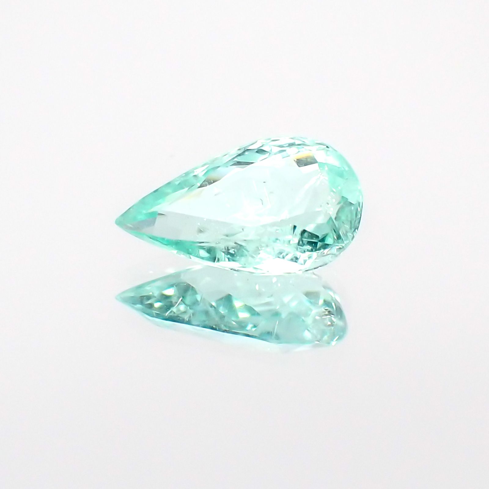 パライバトルマリン(宝石名トルマリン/別名パライバ・トルマリン) モザンビーク産 1.057ct ソ付(宝貴協)[21017745]9.1×5.5mm前後