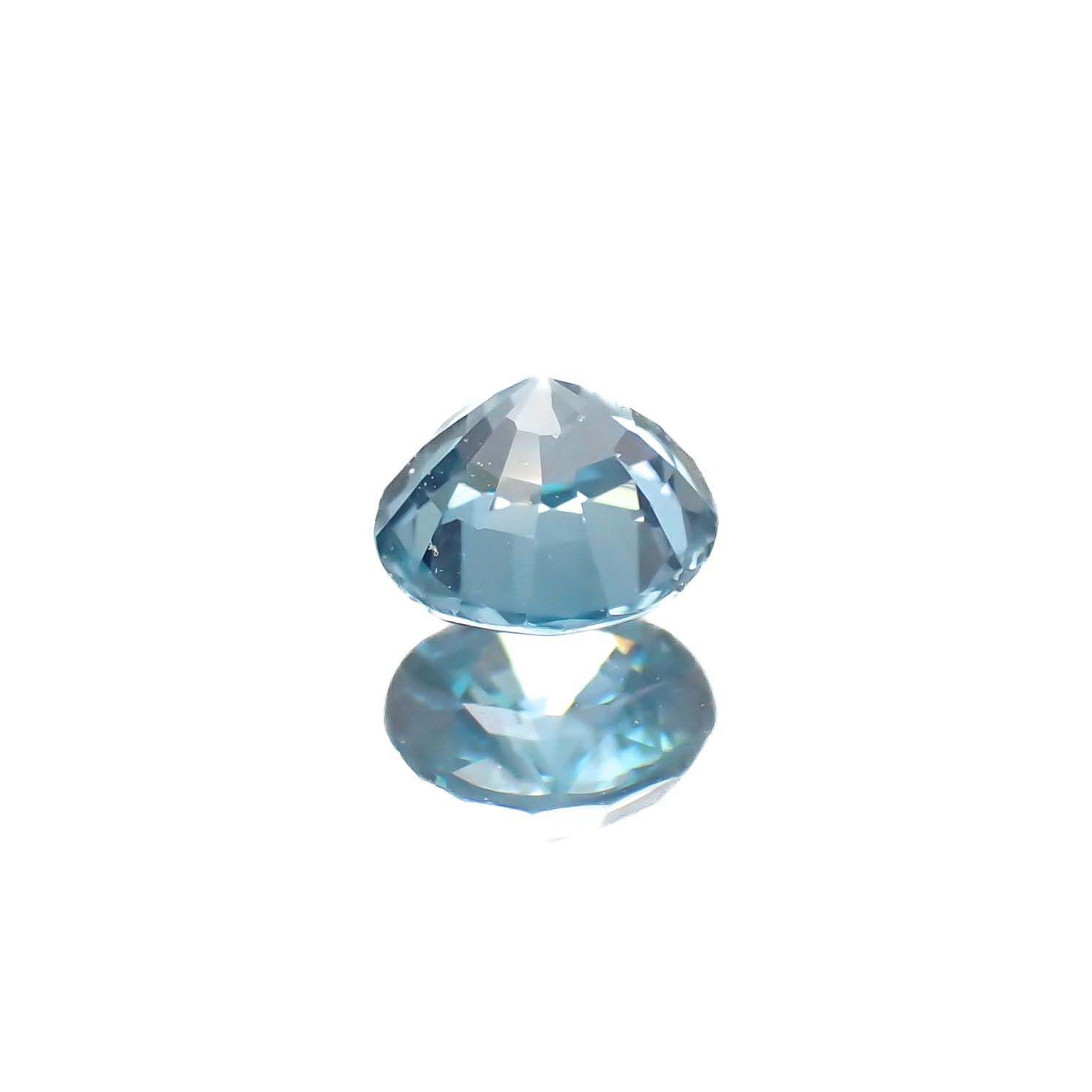 ブルージルコン(宝石名ブルー・ジルコン)カンボジア産 0.55ct 識別済[220716833]4.5x4.5mm前後