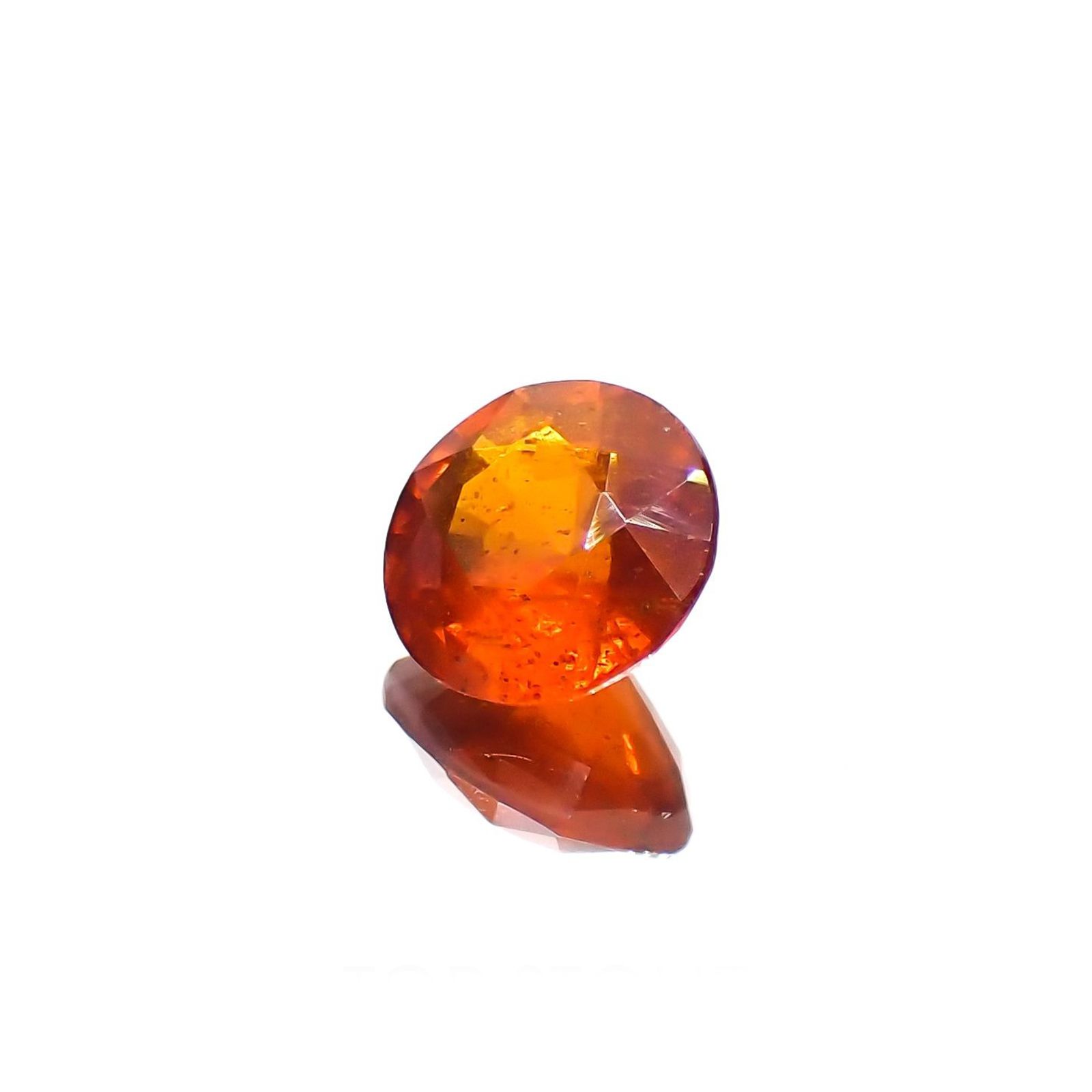 オレンジカイヤナイト ネパール産 1.37ct / 6.8x6.8mm前後 [251020592]