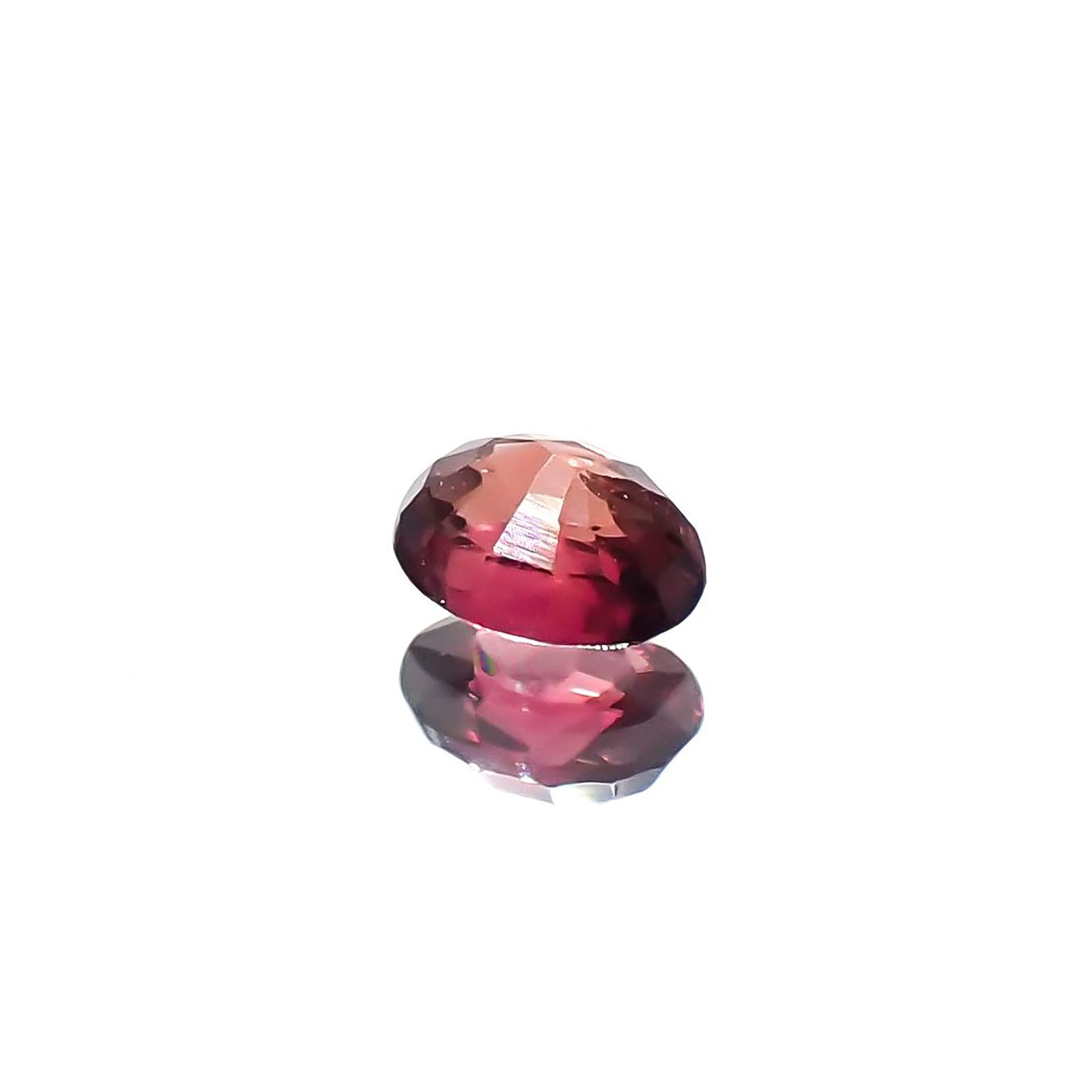 ルビー(宝石名ルビー)タンザニア産 0.22ct 識別済[240226105]3.8x2.8mm前後